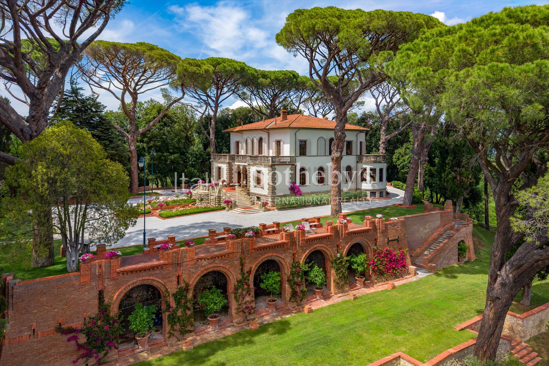  Historic liberty villa with private tennis court in Tuscany - 物件實景