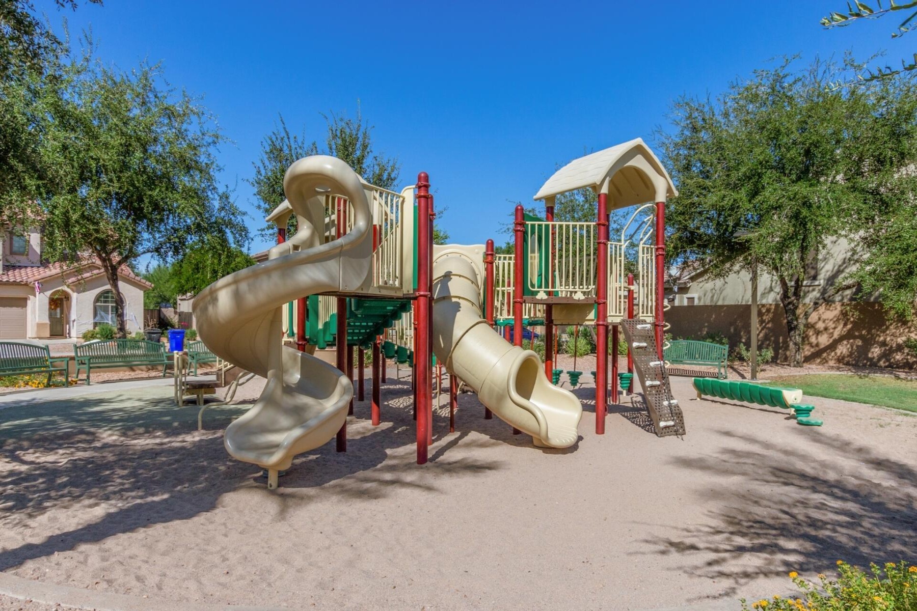  1271 E Canyon Creek Drive  Gilbert, AZ - 物件實景