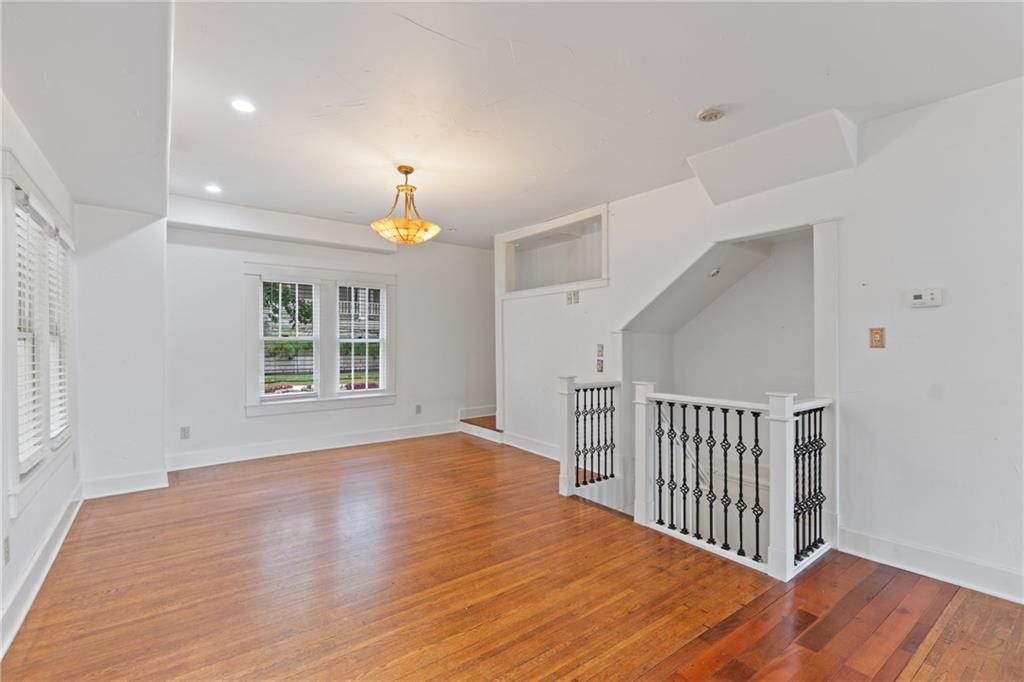 Eureka Springs, Arkansas, 752632, United States, 2 Bedrooms Bedrooms, ,3 BathroomsBathrooms,Residential,For Sale,1980182