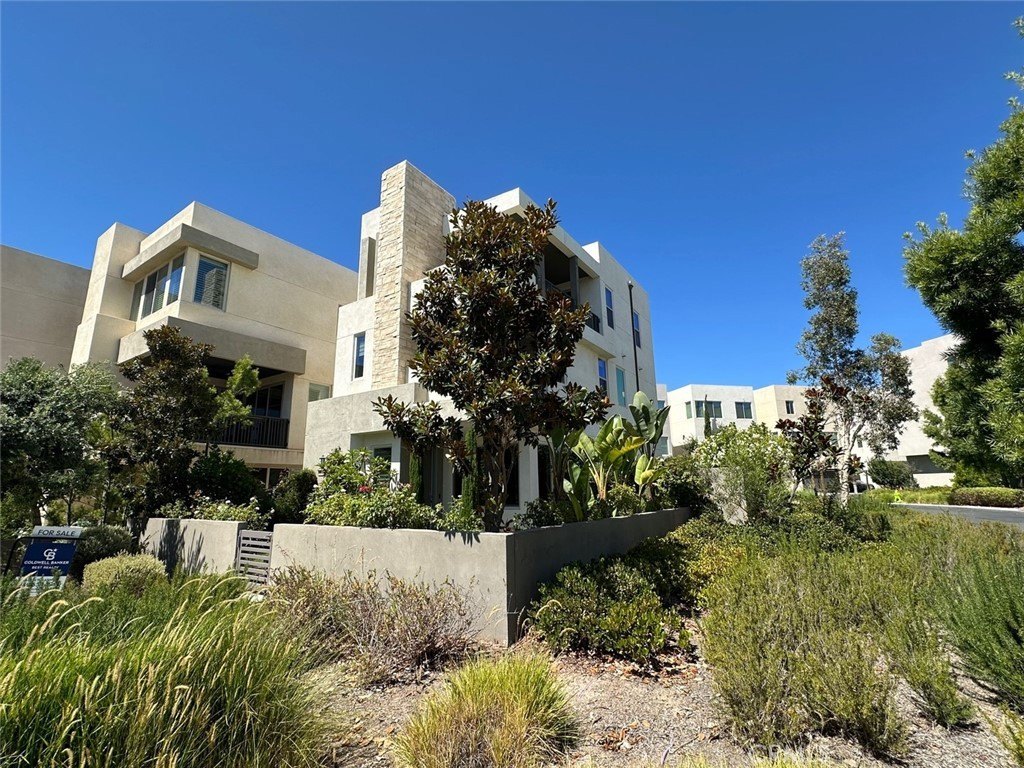 Irvine, California, 92618, United States, 3 Bedrooms Bedrooms, ,4 BathroomsBathrooms,Residential,For Sale,1987840