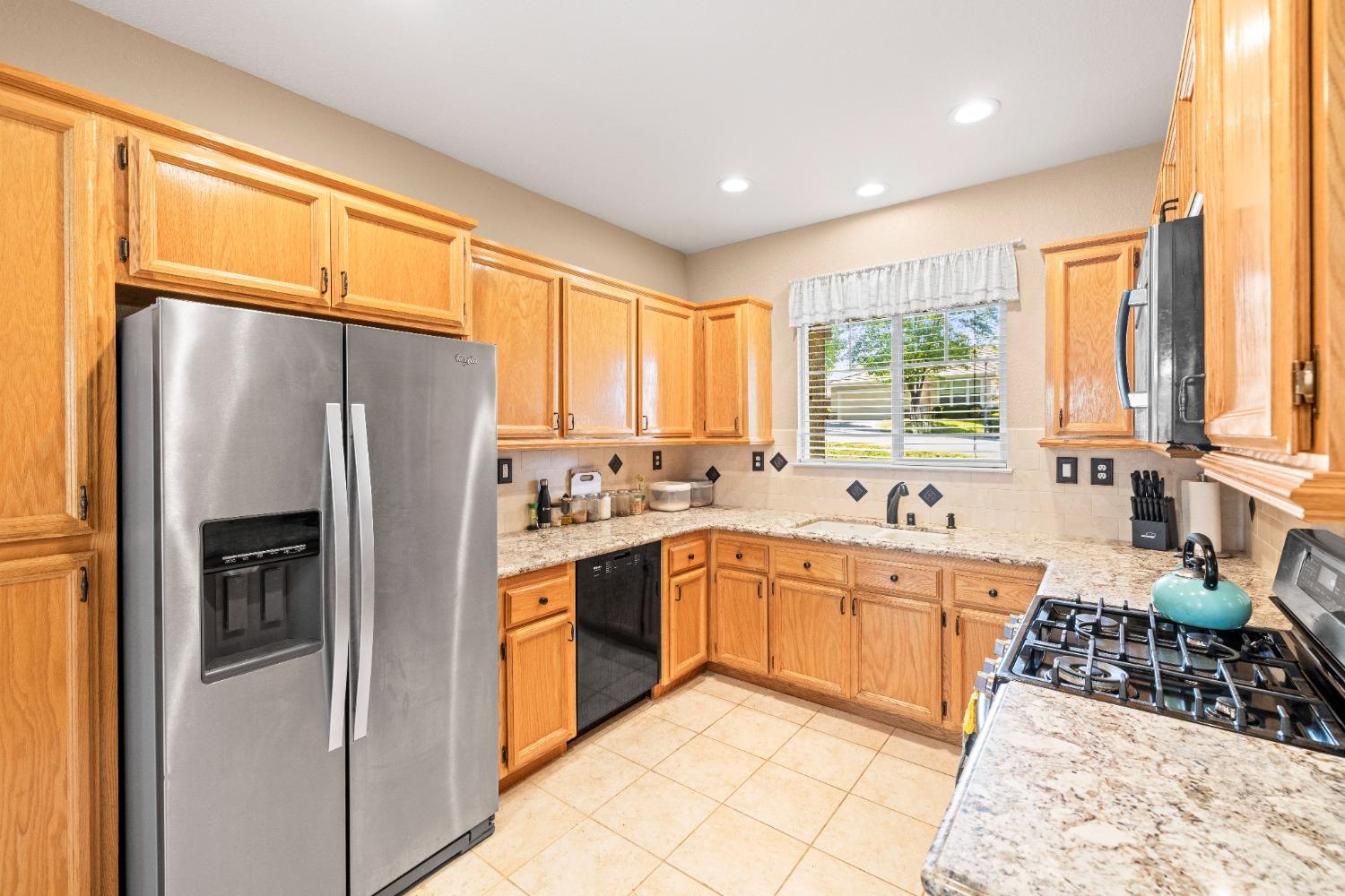 Rocklin, California, 95765, United States, 2 Bedrooms Bedrooms, ,2 BathroomsBathrooms,Residential,For Sale,1907084