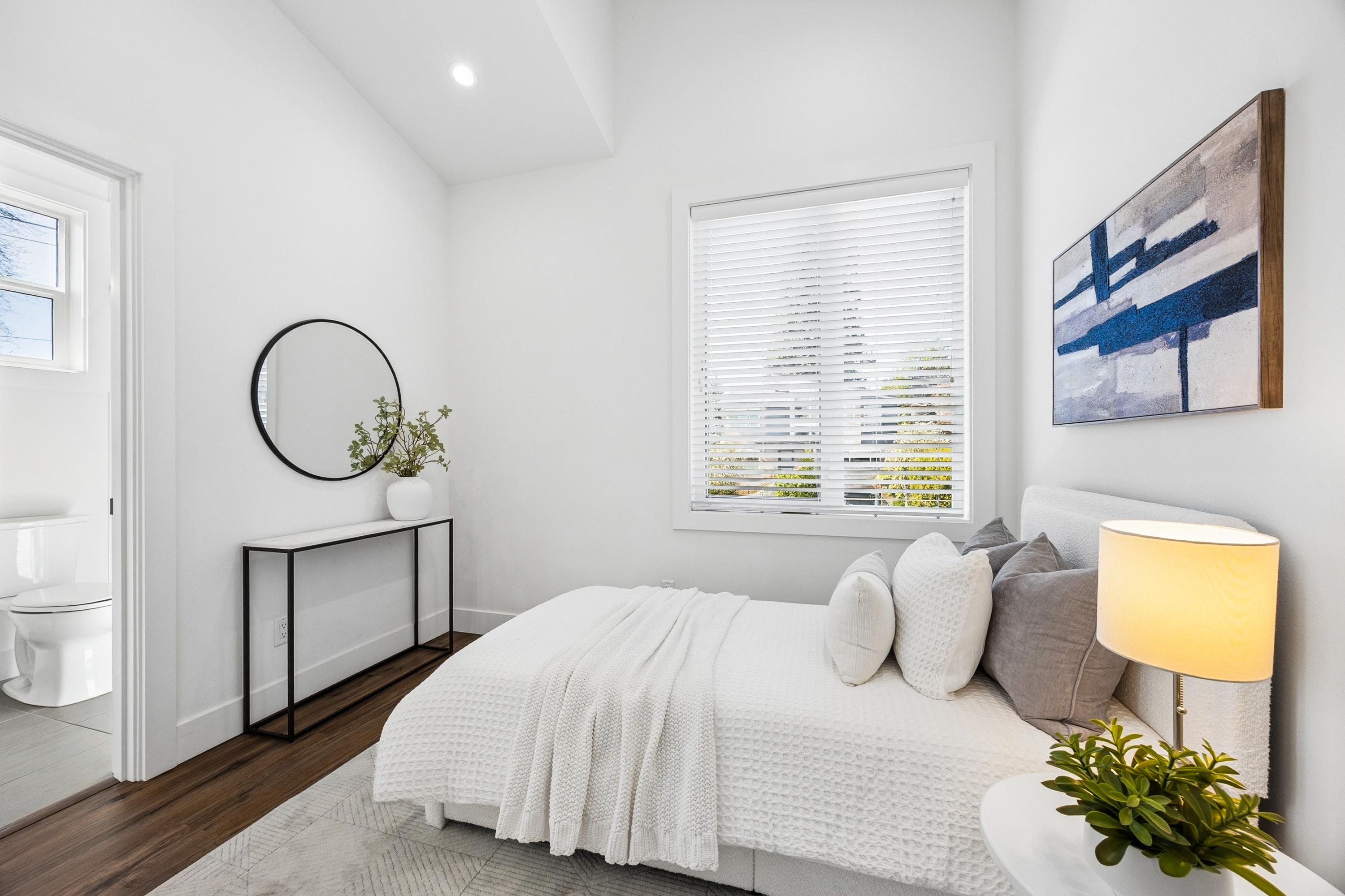  7502 32nd Ave NE Unit #A, Seattle, WA 98115 - 物件實景