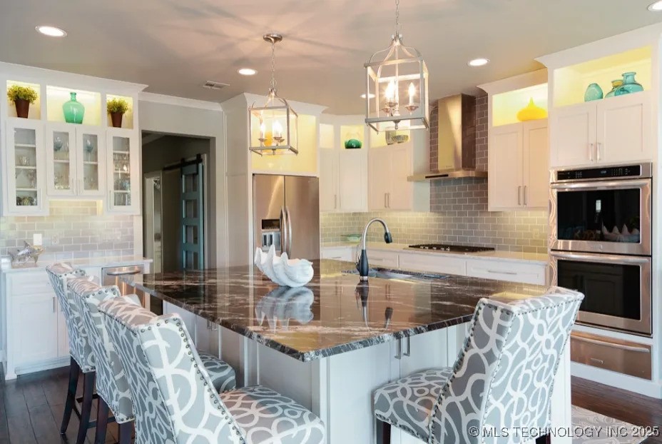 Sapulpa, Oklahoma, 74066, United States, 3 Bedrooms Bedrooms, ,3 BathroomsBathrooms,Residential,For Sale,1987728