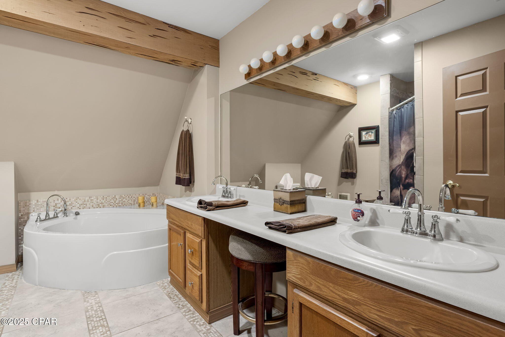 Youngstown, Florida, 32466, United States, 6 Bedrooms Bedrooms, ,6 BathroomsBathrooms,Residential,For Sale,1983496