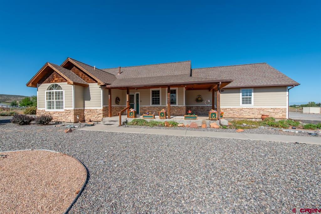 Montrose, Colorado, 81403, United States, 3 Bedrooms Bedrooms, ,2 BathroomsBathrooms,Residential,For Sale,1977225