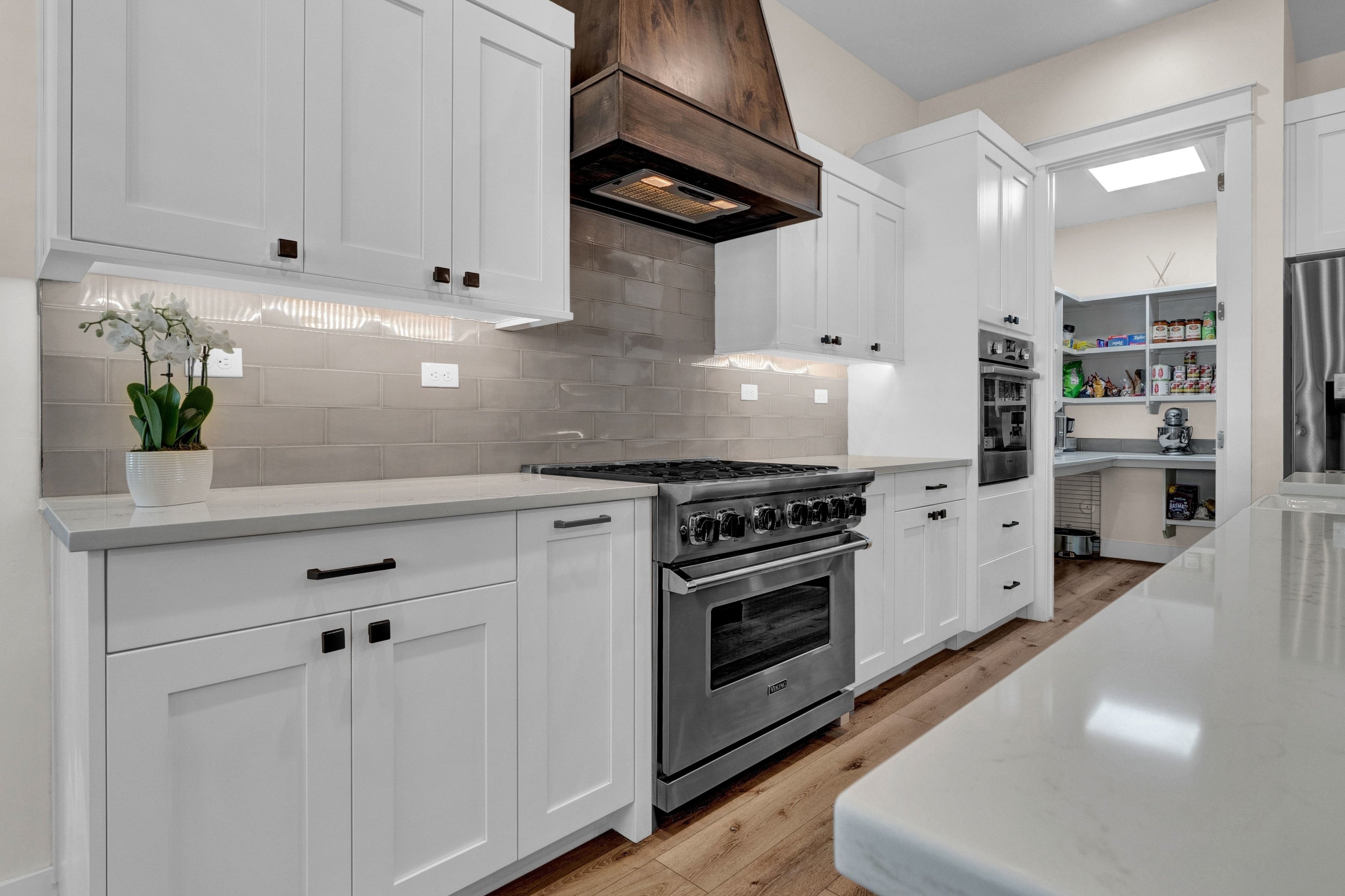  Refined Half-Acre Estate with Dual Kitchens & Open Space Backdrop - 物件實景