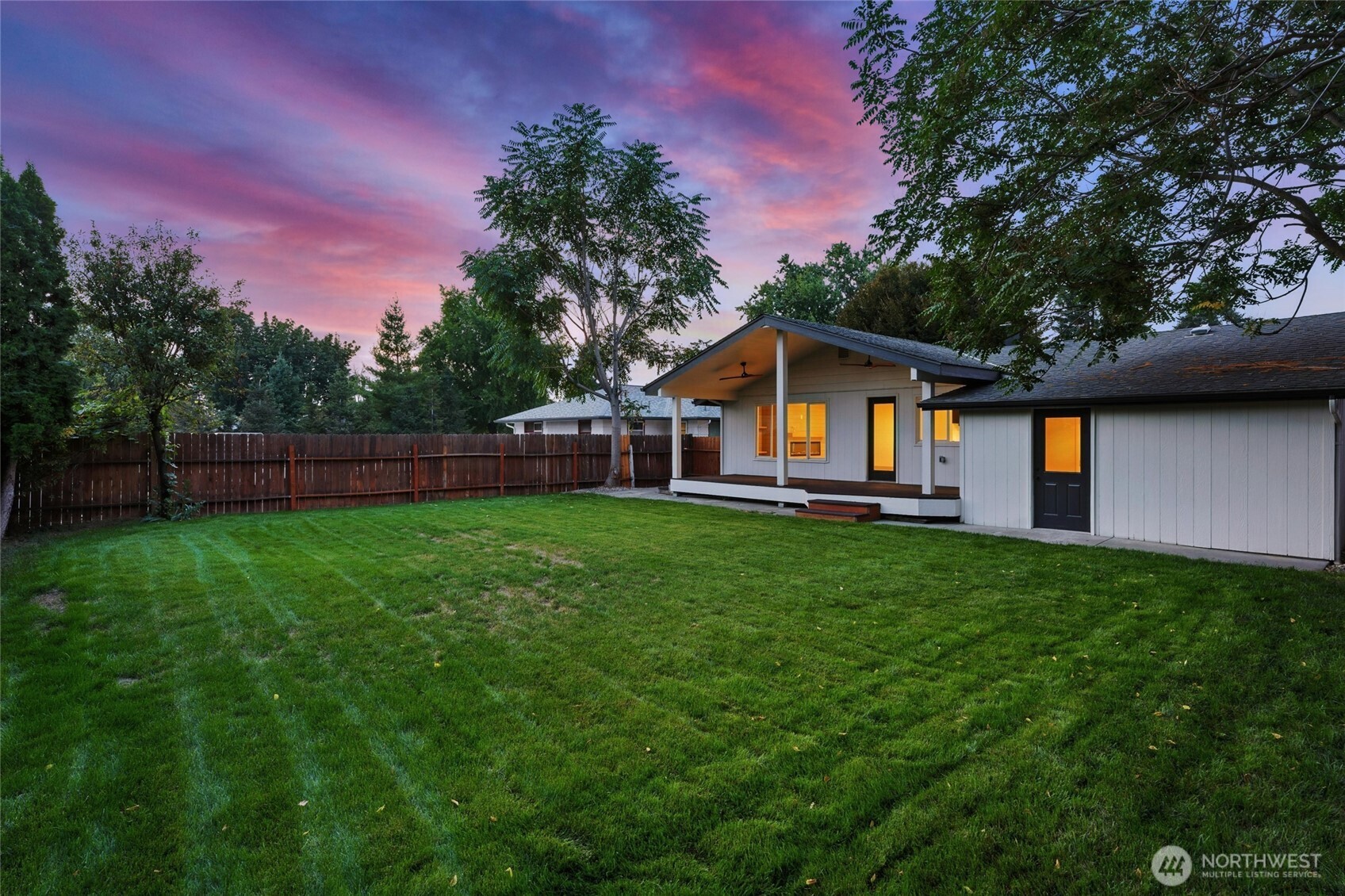 Walla Walla, Washington, 99362, United States, 5 Bedrooms Bedrooms, ,1 BathroomBathrooms,Residential,For Sale,1838642