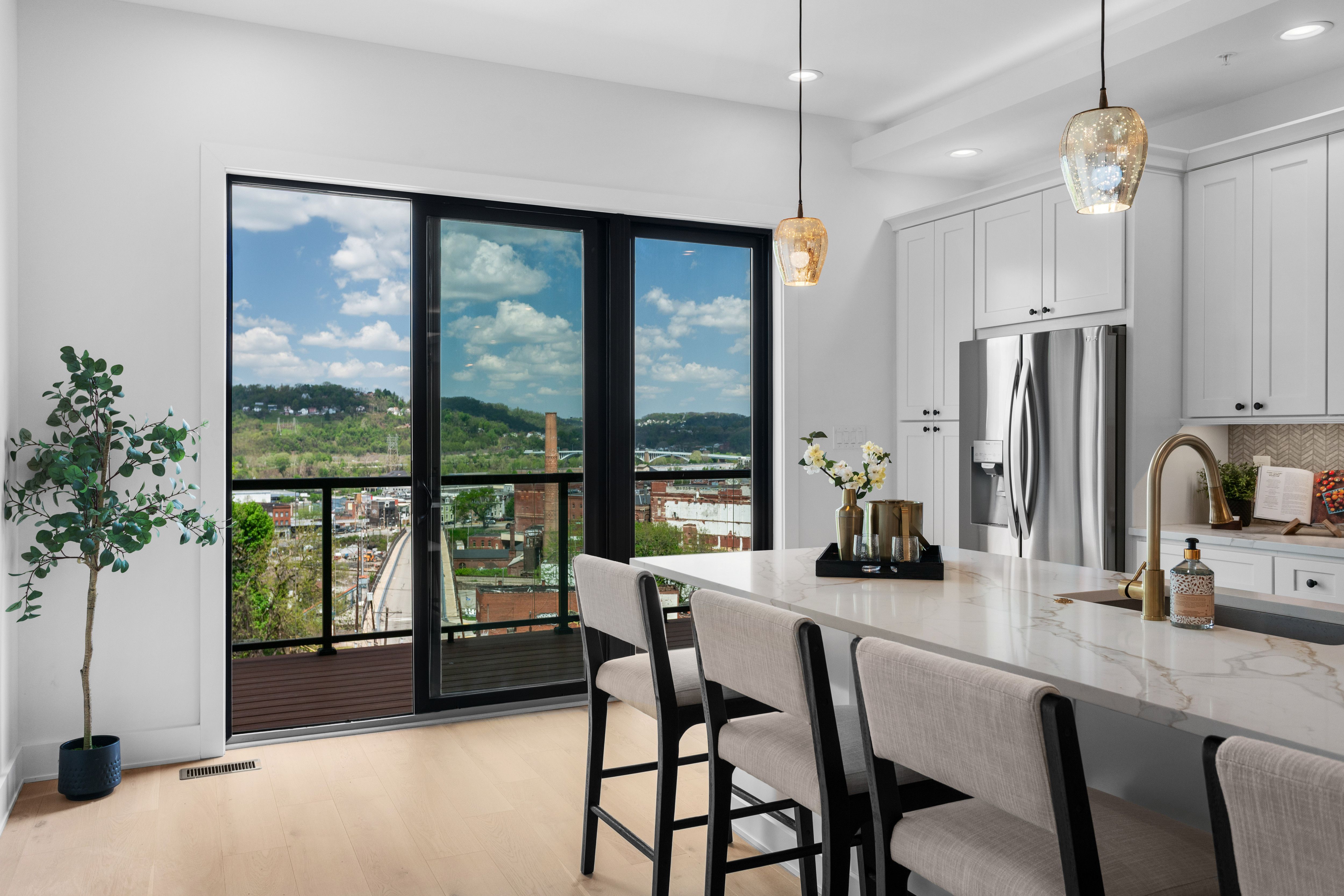  3211 Dobson Street, Pittsburgh, PA 15219 - 物件實景