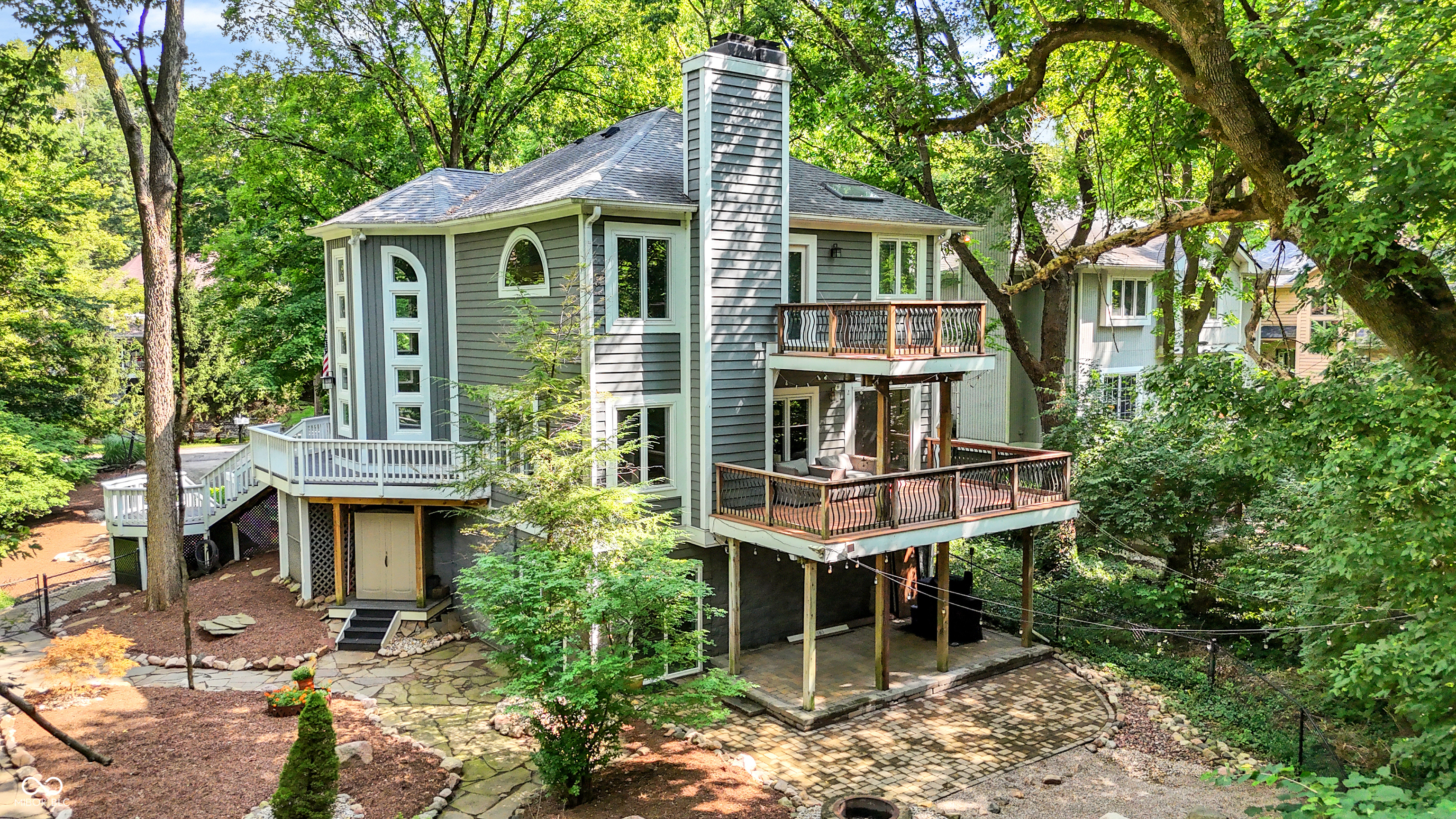 Indianapolis, Indiana, 46240, United States, 4 Bedrooms Bedrooms, ,3 BathroomsBathrooms,Residential,For Sale,1974215