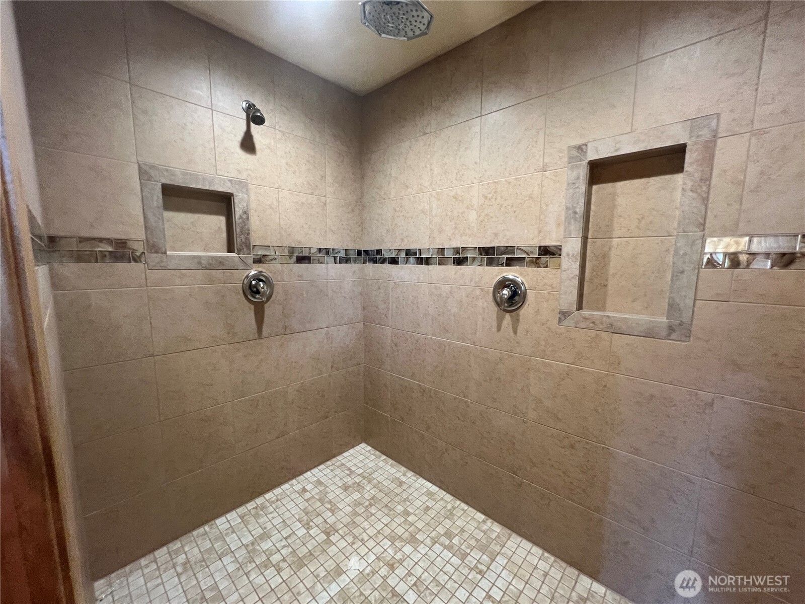 Glenoma, Washington, 98336, United States, 3 Bedrooms Bedrooms, ,1 BathroomBathrooms,Residential,For Sale,1981079