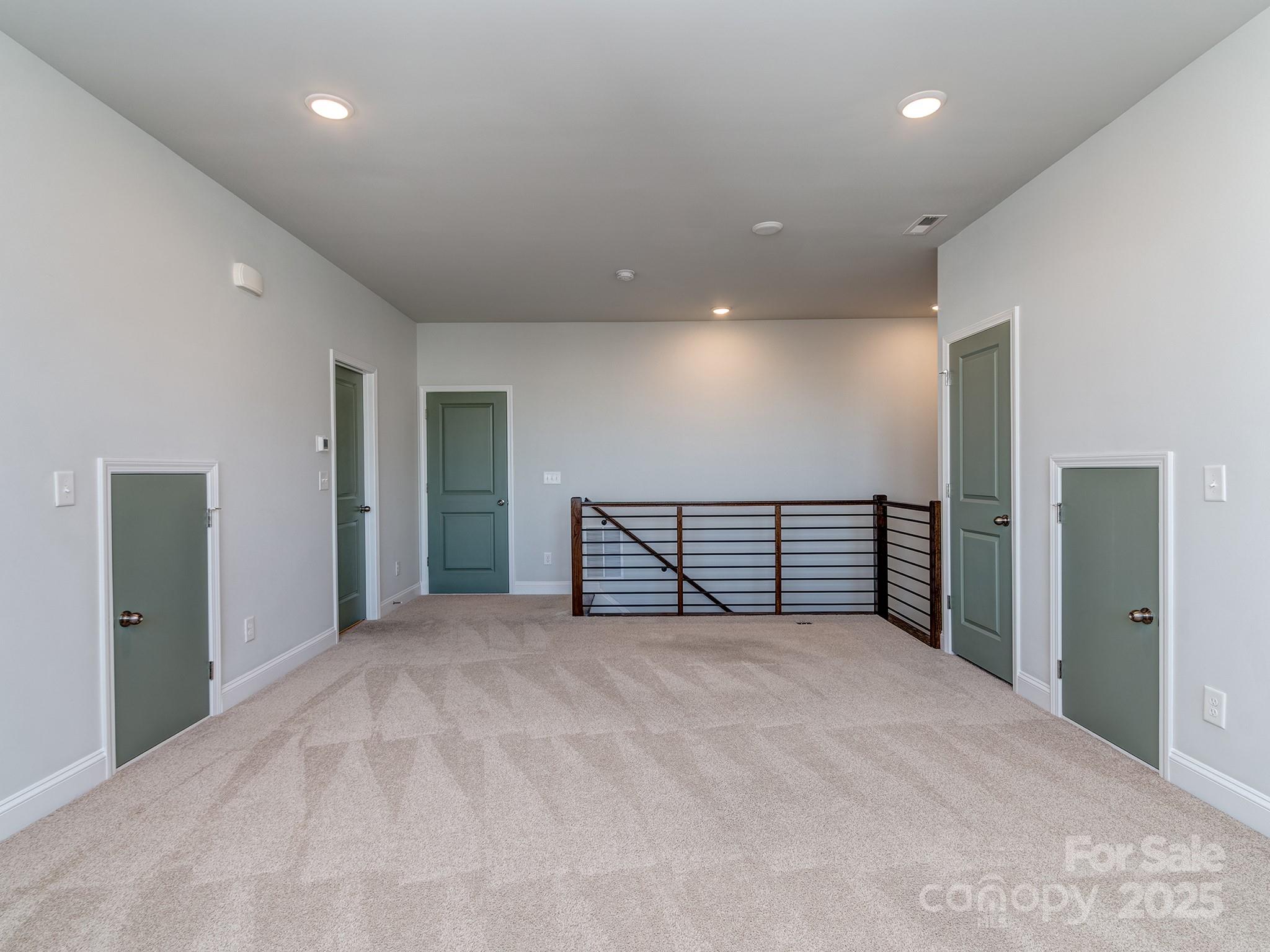 Charlotte, North Carolina, 28277, United States, 4 Bedrooms Bedrooms, ,4 BathroomsBathrooms,Residential,For Sale,1989428