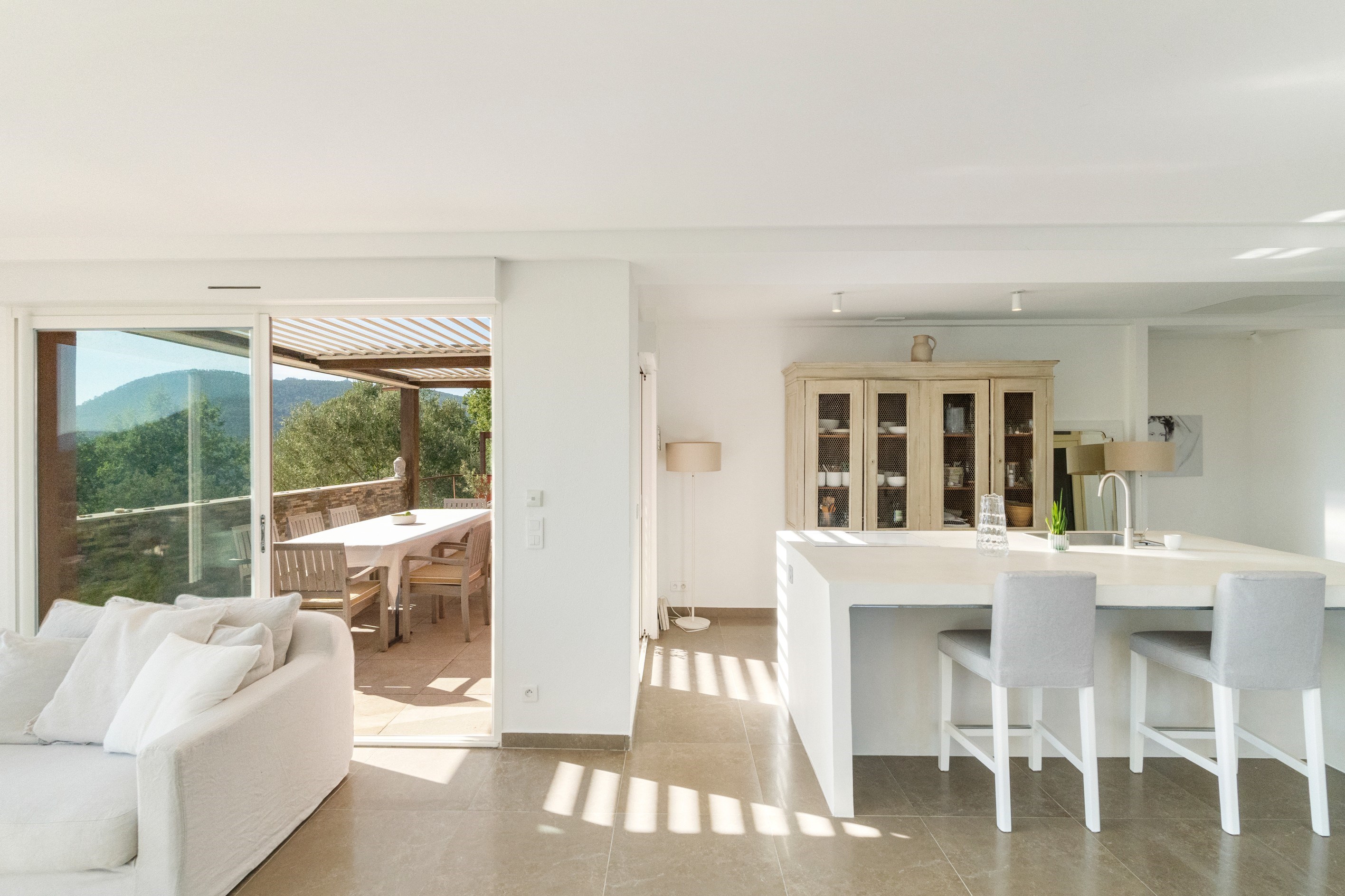  Villa for sale in Adrets-de-l’Estérel with sea view and pool, French Riviera - 物件實景