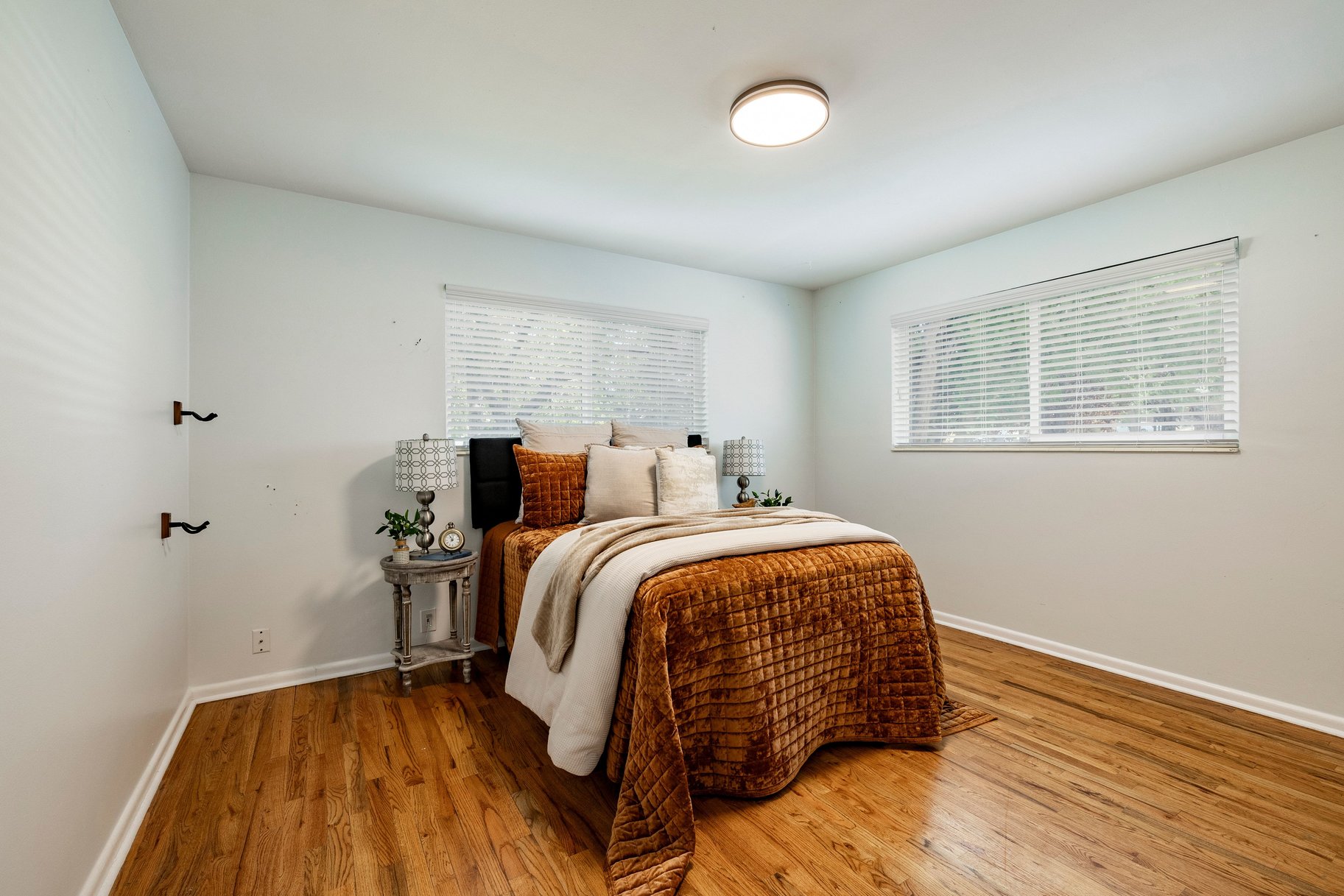  Updated Millcreek Home with Space to Make It Your Own - 物件實景