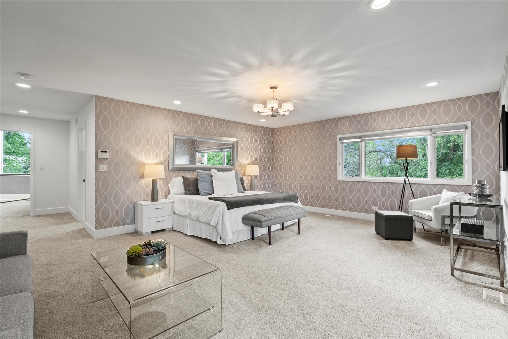 Oak Brook, Illinois, 60523, United States, 5 Bedrooms Bedrooms, ,6 BathroomsBathrooms,Residential,For Sale,1903537