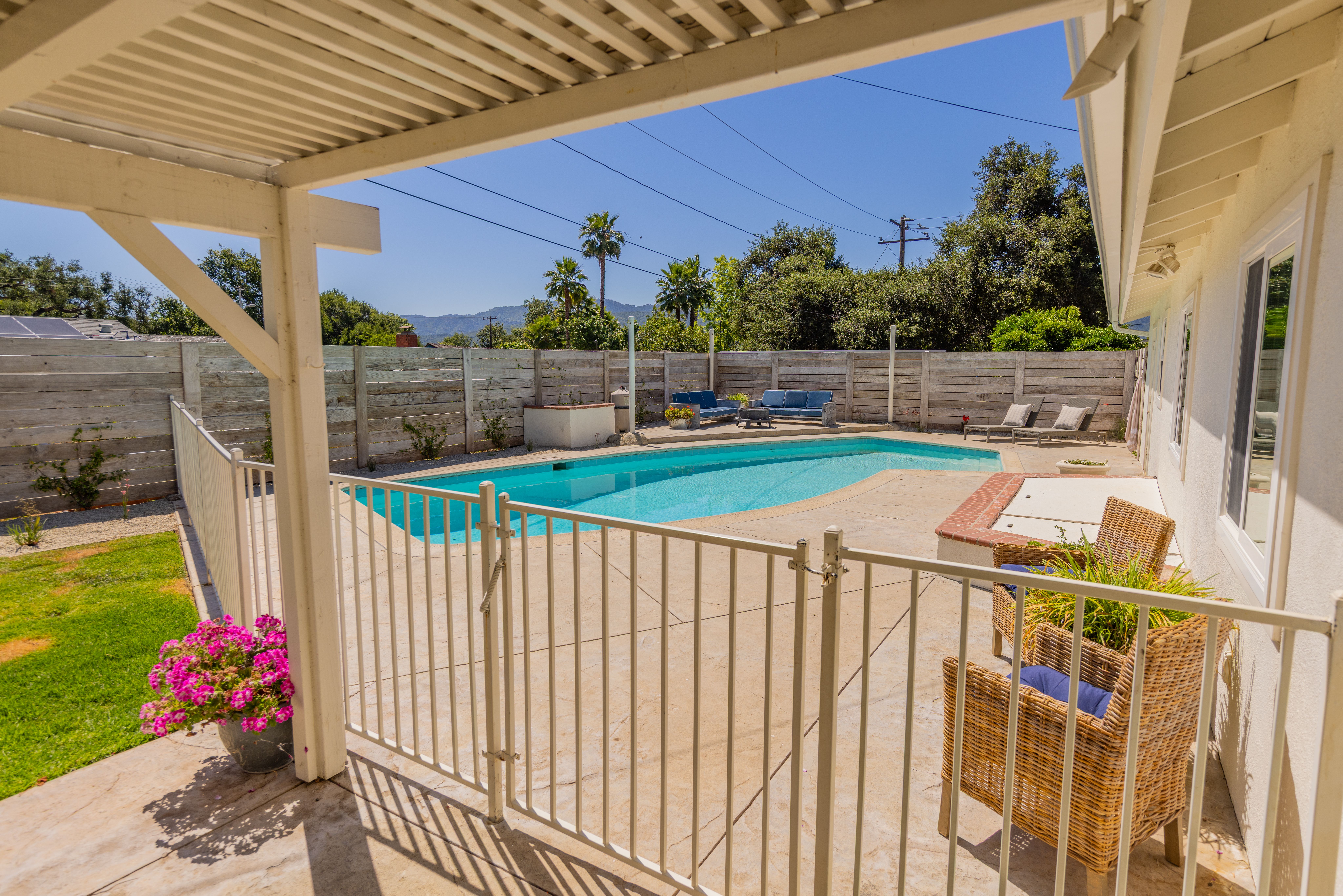 1402 Drown Avenue, Ojai, CA 93023 - 物件實景