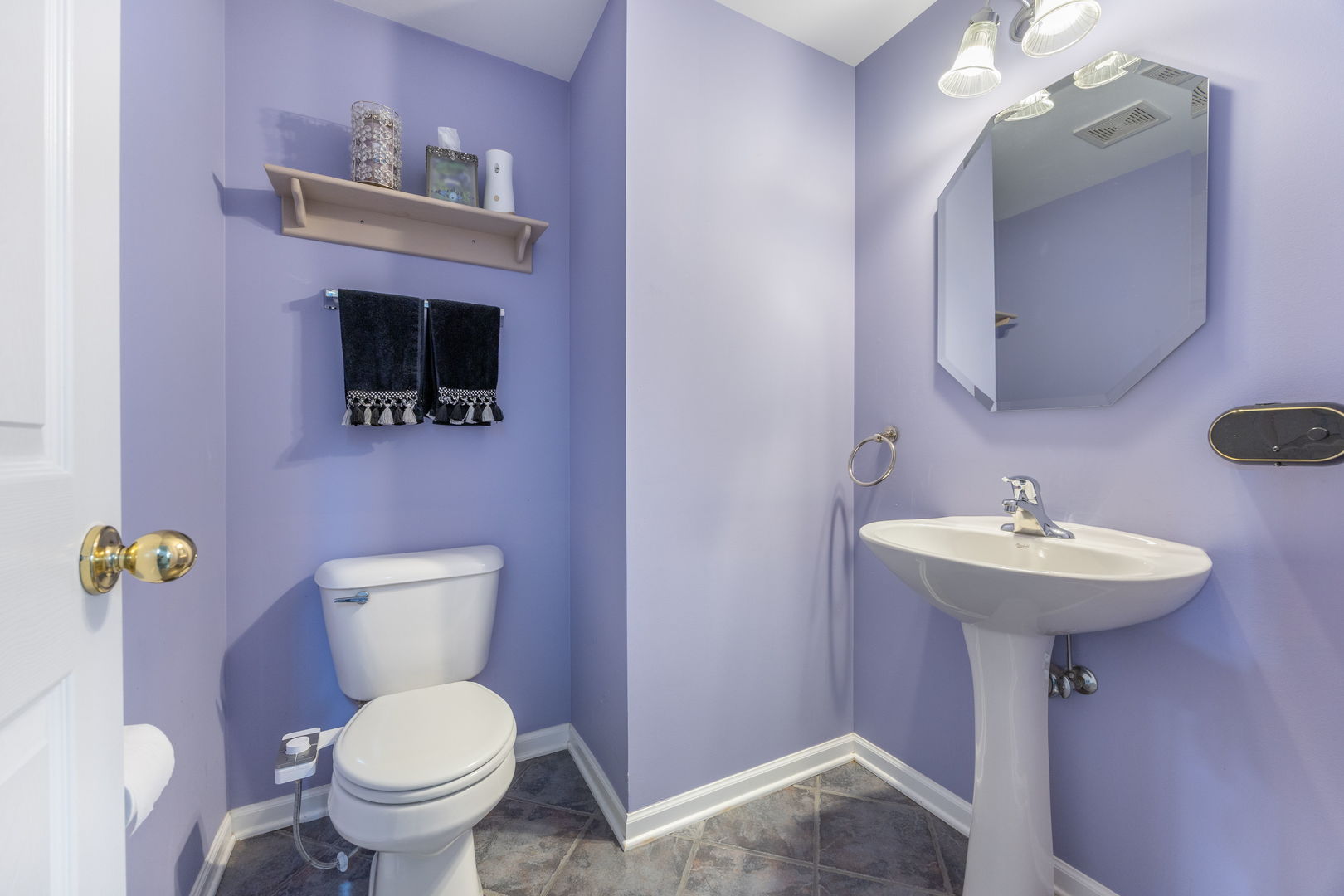 Aurora, Illinois, 60503, United States, 4 Bedrooms Bedrooms, ,4 BathroomsBathrooms,Residential,For Sale,1970243