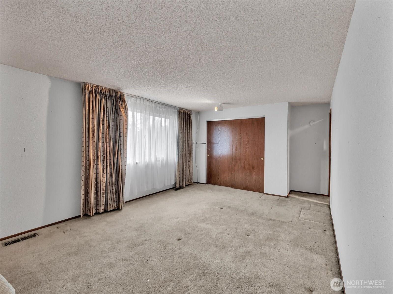 SEATTLE, Washington, 98144, United States, 3 Bedrooms Bedrooms, ,3 BathroomsBathrooms,Residential,For Sale,2000799