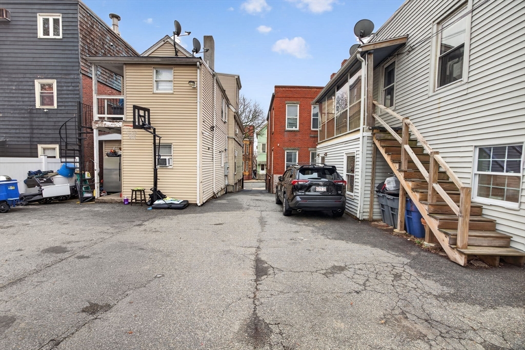 Boston, Massachusetts, 02128, United States, 8 Bedrooms Bedrooms, ,2 BathroomsBathrooms,Residential,For Sale,2040456