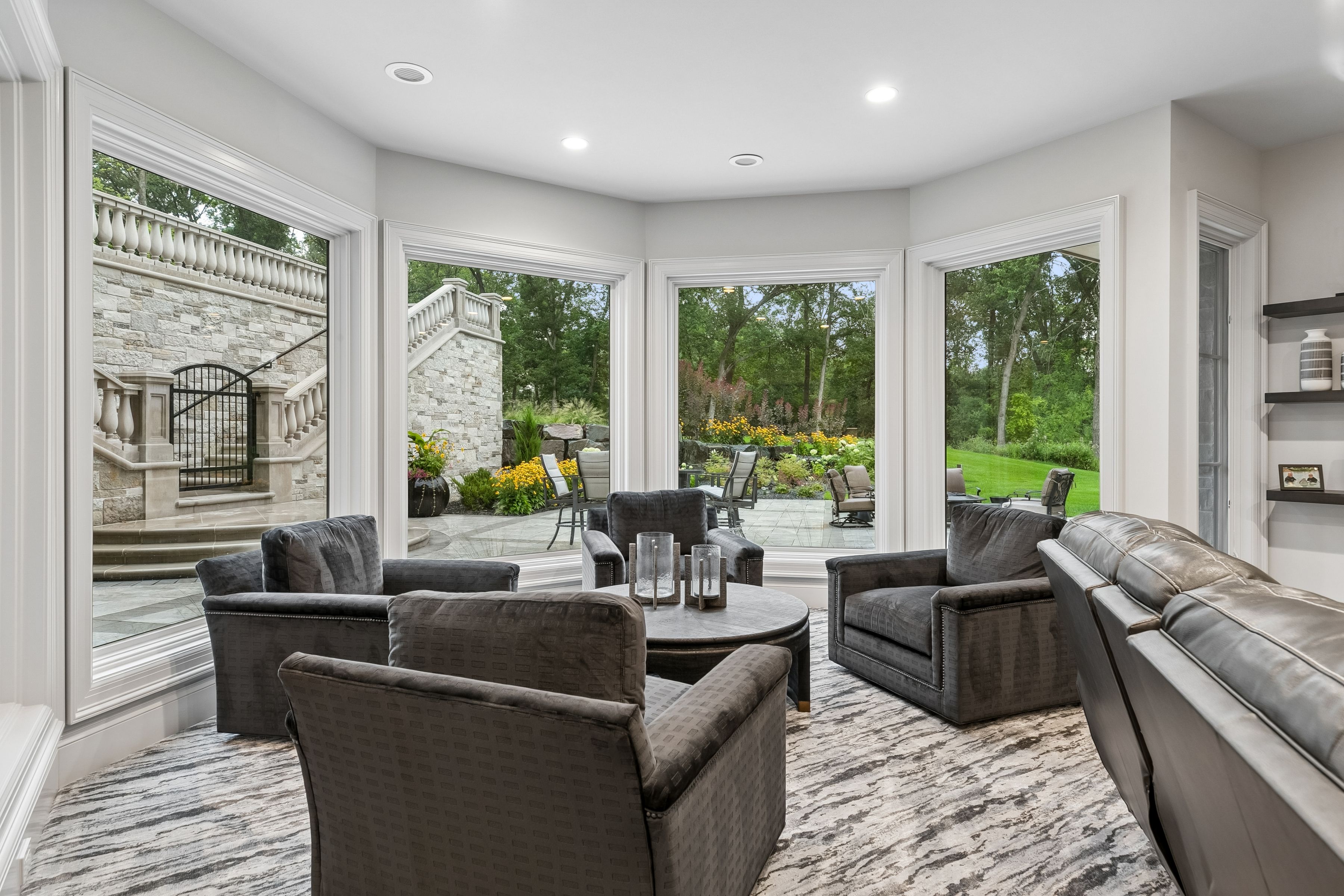  Timeless Elegance on a Private North Oaks Setting - 物件實景