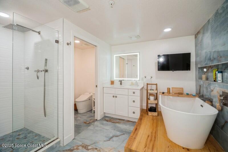Cape Canaveral, Florida, 32920, United States, 3 Bedrooms Bedrooms, ,2 BathroomsBathrooms,Residential,For Sale,1942154