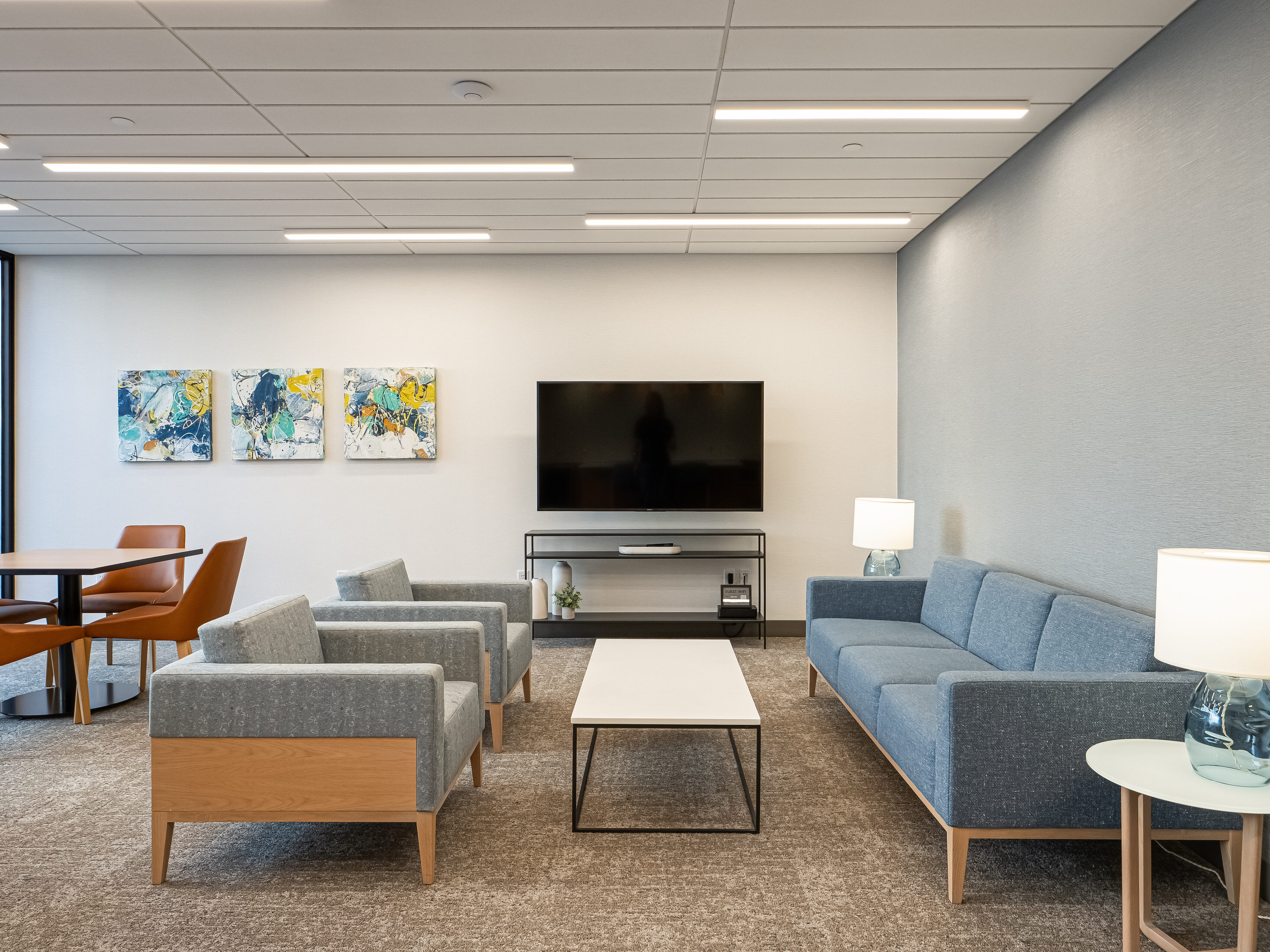  Fully Reimagined for Refined Downtown Living - 物件實景