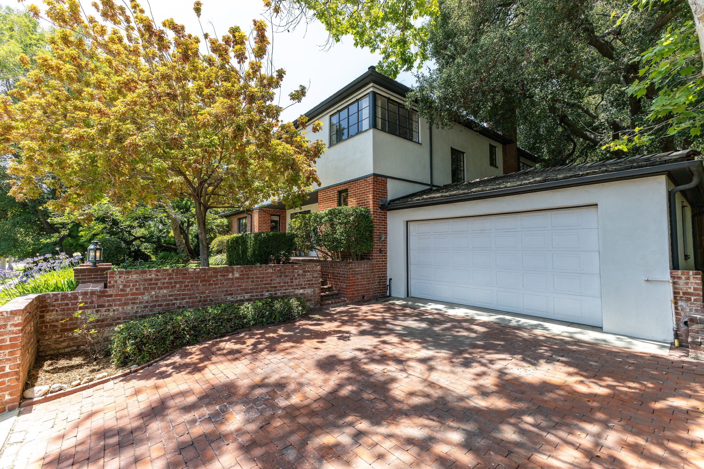  2421 Ridgeway Road - 物件實景