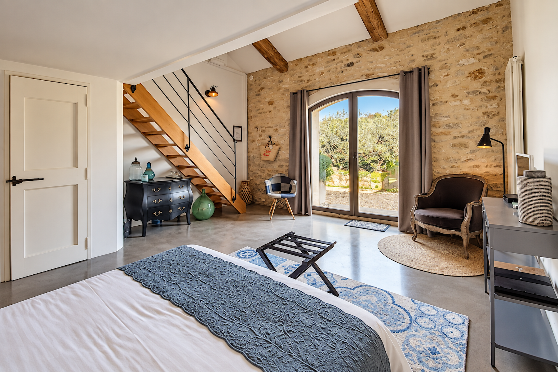  Uzès, 7 km, Beautiful Provençal Property with Independent Guest Suites and Pool - 物件實景