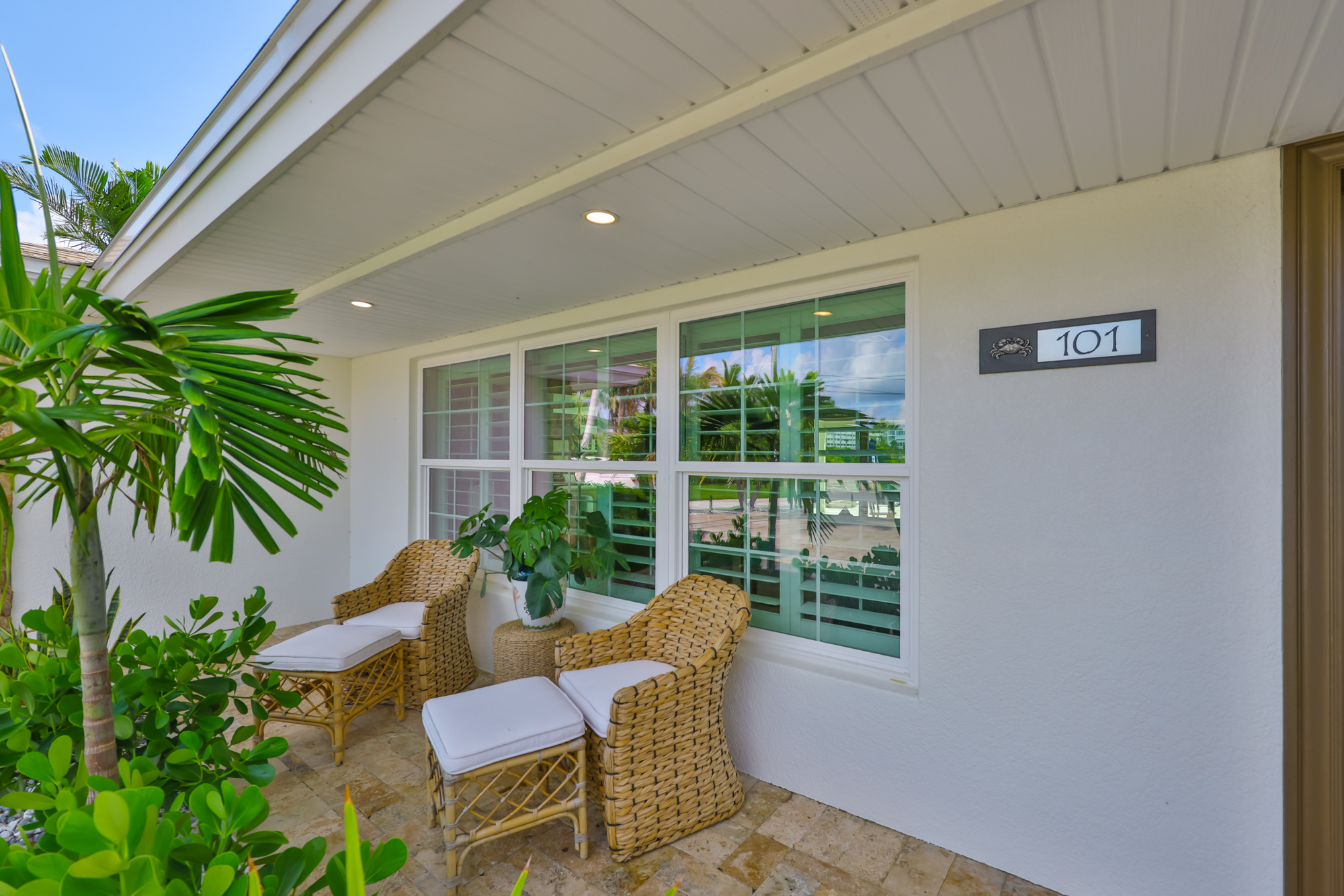 Largo, Florida, 33770, United States, 3 Bedrooms Bedrooms, ,4 BathroomsBathrooms,Residential,For Sale,1982146