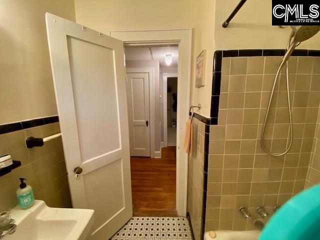 Columbia, South Carolina, 29205, United States, ,3 BathroomsBathrooms,Residential,For Sale,1958512