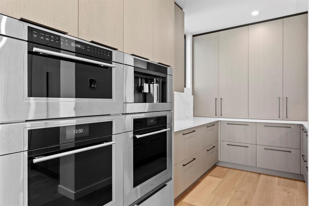 Indian Rocks Beach, Florida, 33785, United States, 8 Bedrooms Bedrooms, ,11 BathroomsBathrooms,Residential,For Sale,1997282