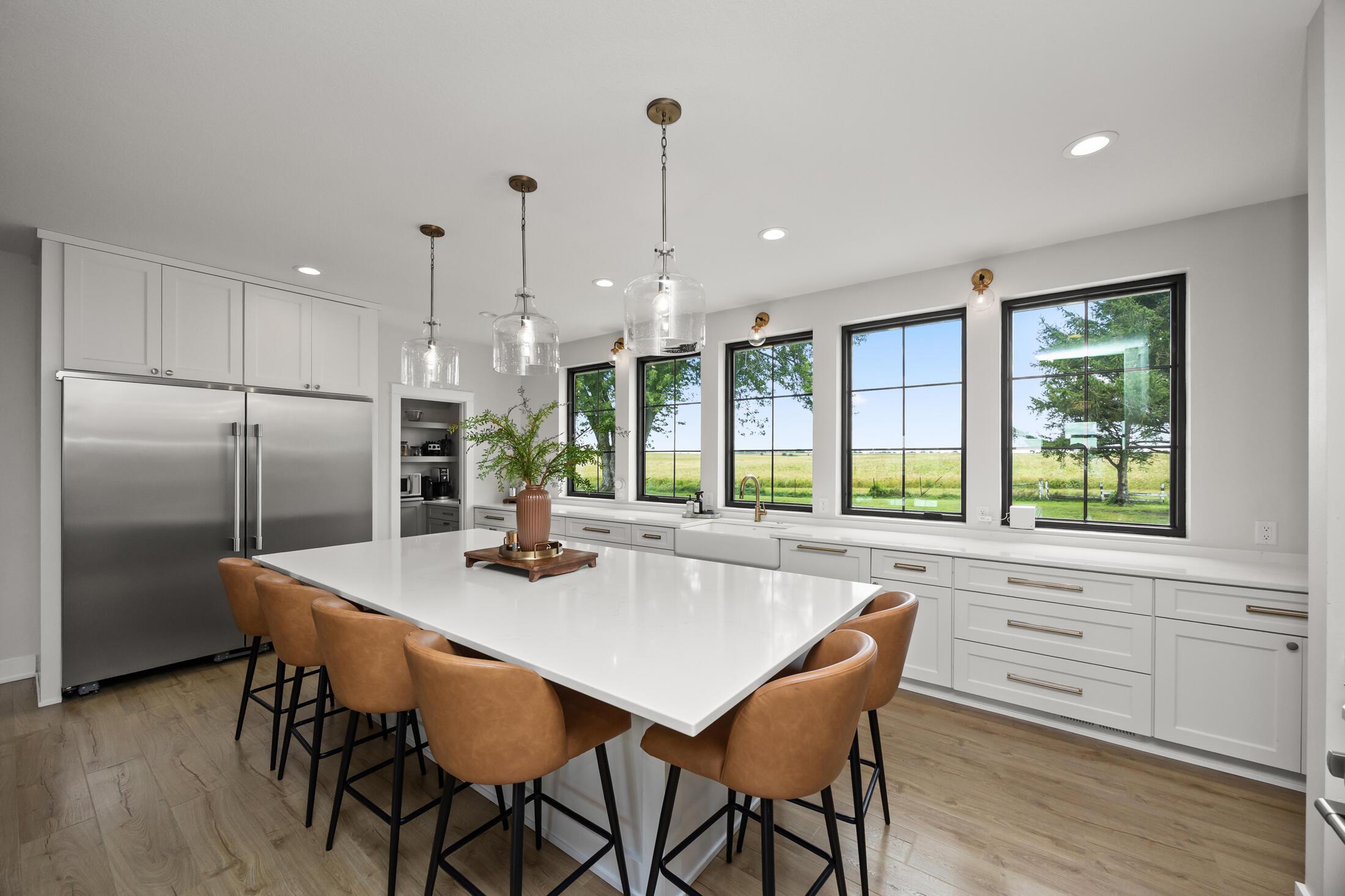 Madrid, Iowa, 50156, United States, 6 Bedrooms Bedrooms, ,5 BathroomsBathrooms,Residential,For Sale,1974254