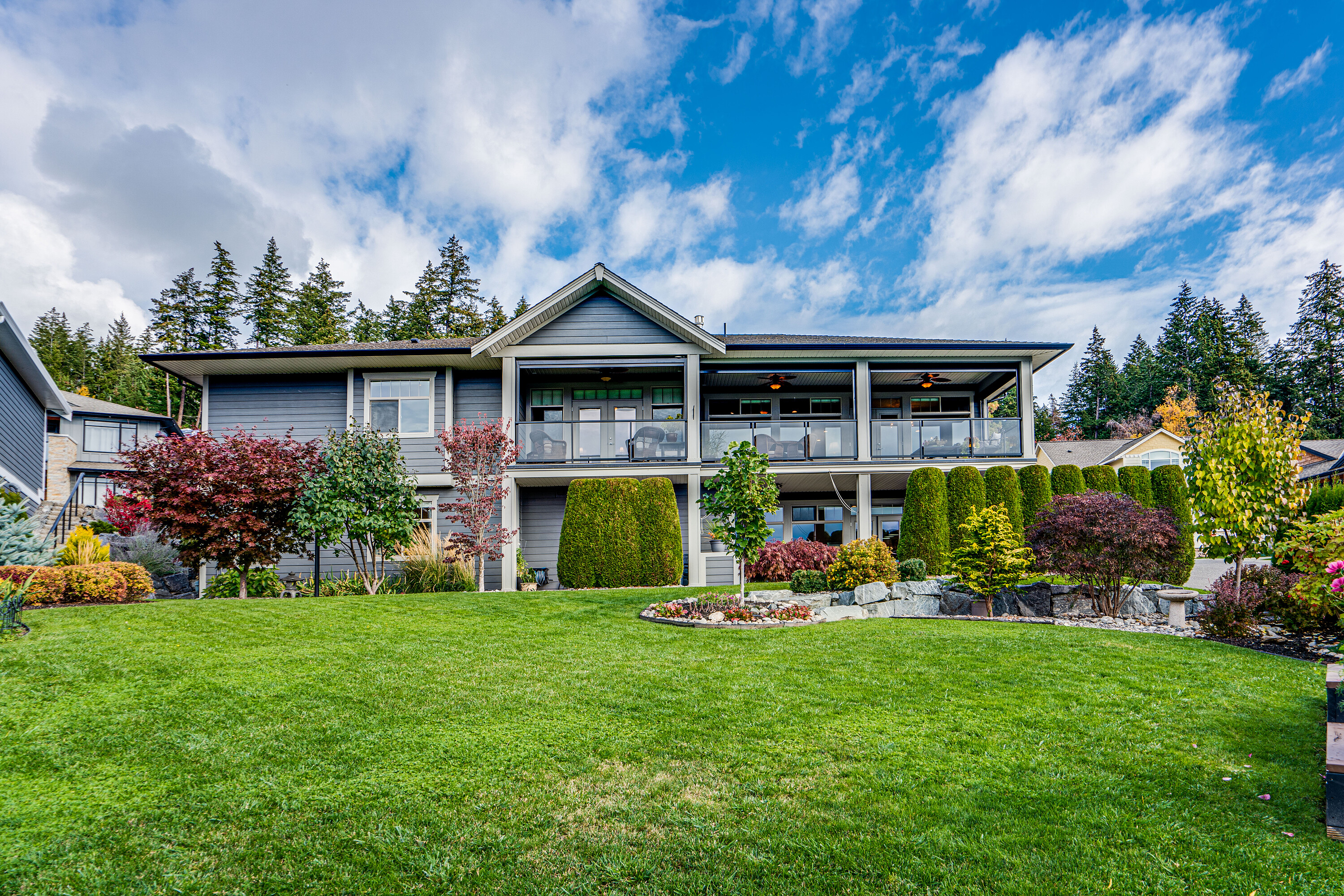  Landscaped Lakeview Lot - 物件實景