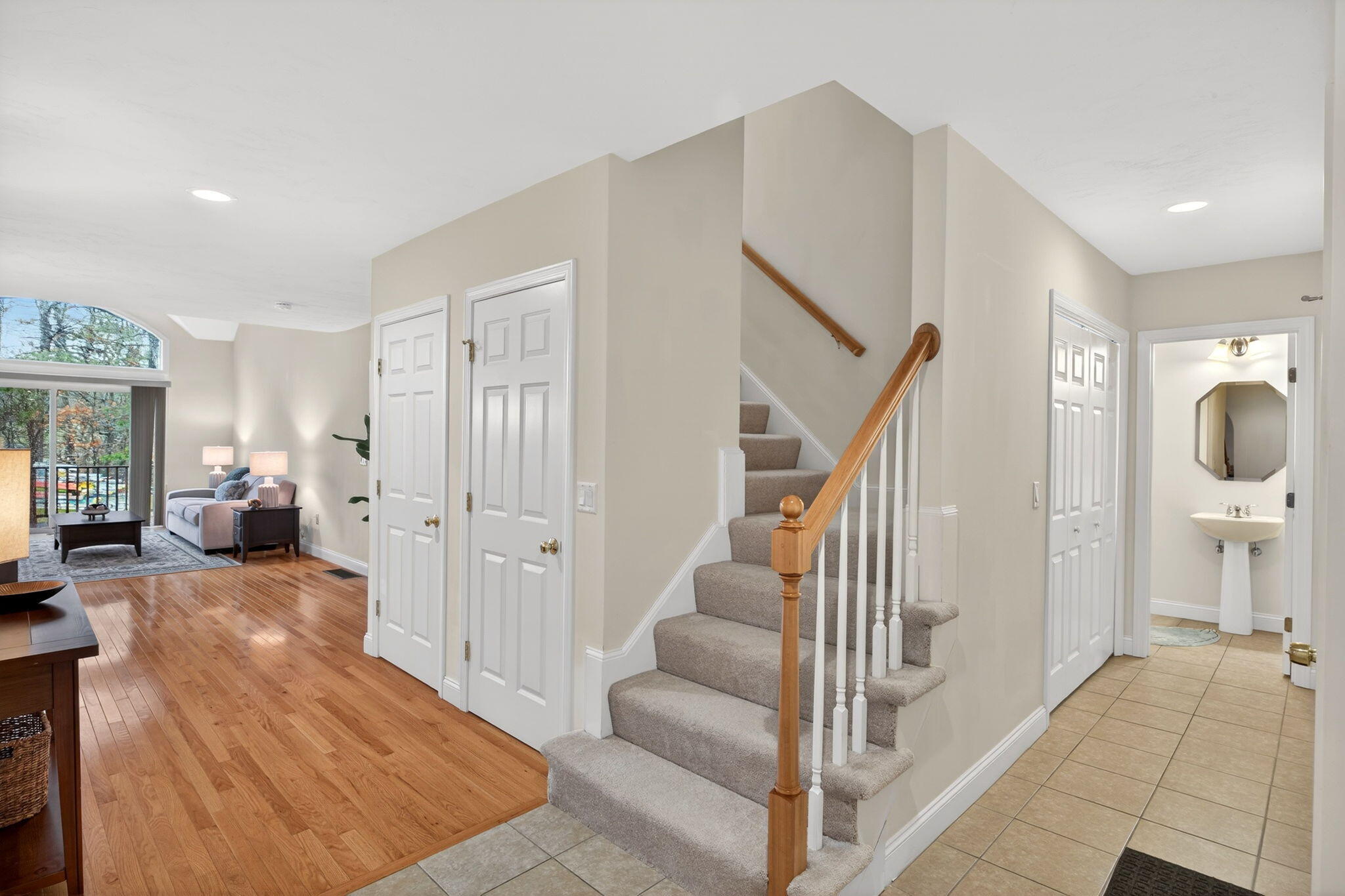  5 Blue Meadow Court, Bourne, MA, 02532 - 物件實景