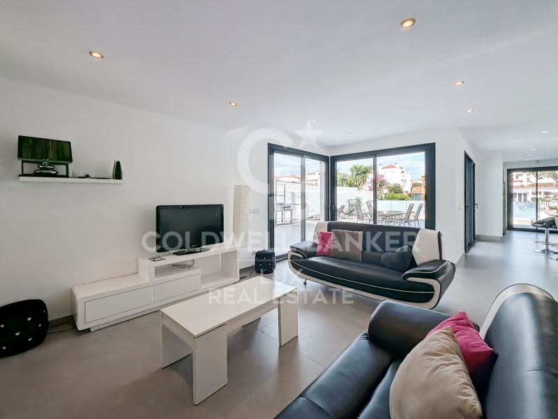 Girona, Empuriabrava, Francol? - Freser - Noguera, Empuriabrava, Catalonia, ES, 5 Bedrooms Bedrooms, ,5 BathroomsBathrooms,Residential,For Sale,Girona, Empuriabrava, Francol? - Freser - Noguera,1448646