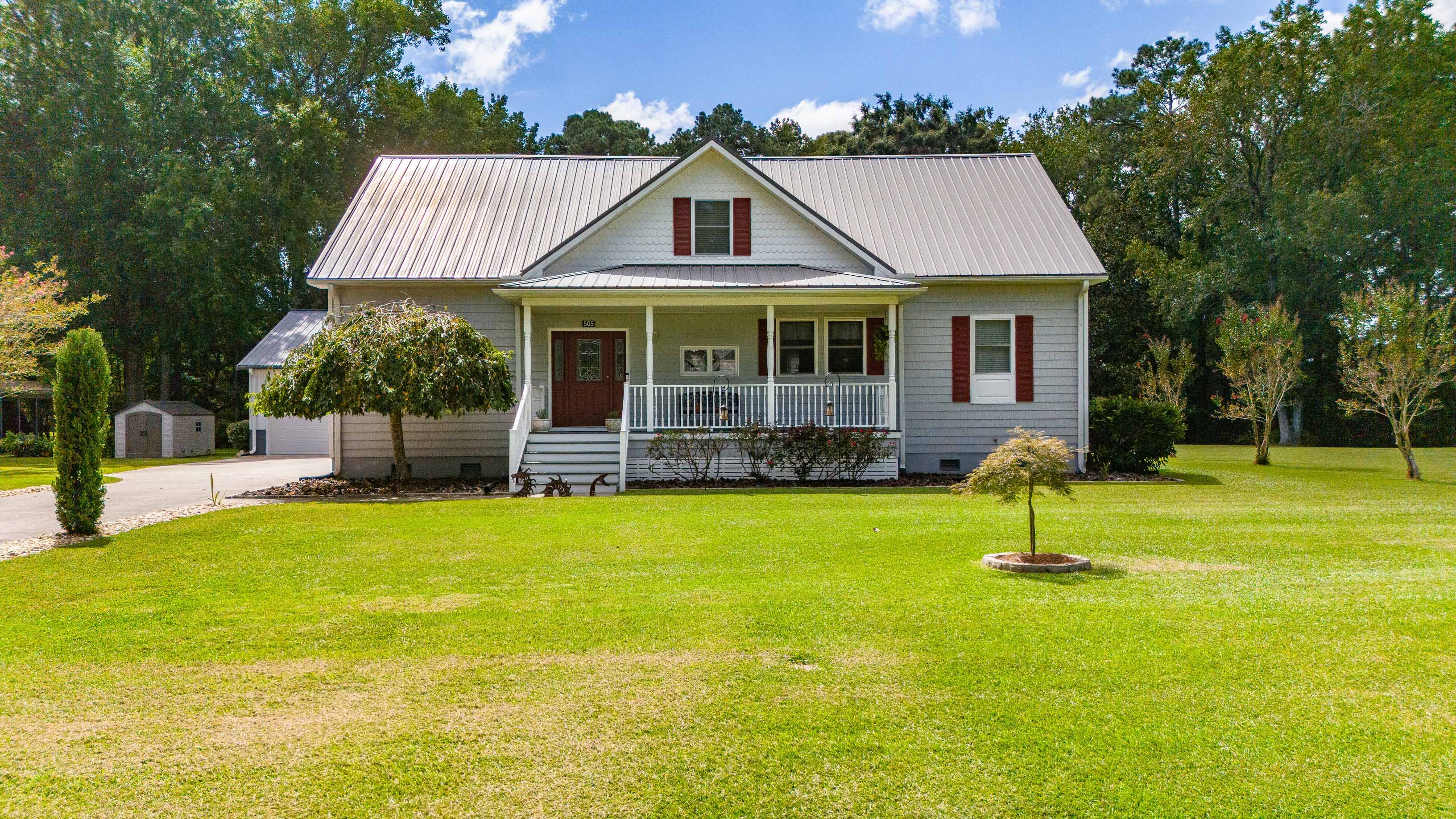 Oriental, North Carolina, 28571, United States, 4 Bedrooms Bedrooms, ,4 BathroomsBathrooms,Residential,For Sale,1944868
