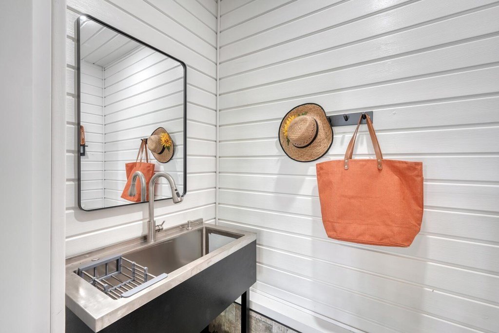 Young Harris, Georgia, 30582, United States, 3 Bedrooms Bedrooms, ,4 BathroomsBathrooms,Residential,For Sale,1975492