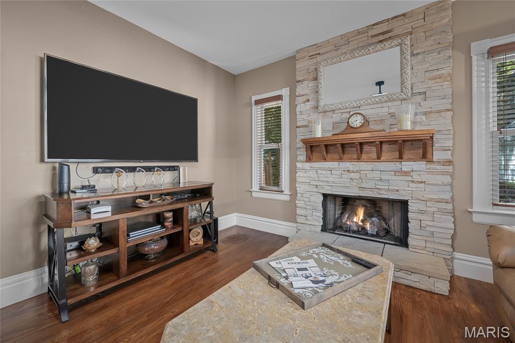 Kirkwood, Missouri, 63122, United States, 4 Bedrooms Bedrooms, ,4 BathroomsBathrooms,Residential,For Sale,1986224