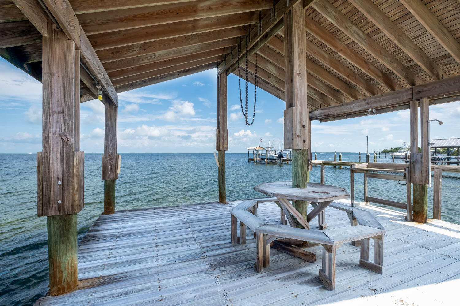 ISLAMORADA, Florida, 33036, United States, 5 Bedrooms Bedrooms, ,3 BathroomsBathrooms,Residential,For Sale,1828354