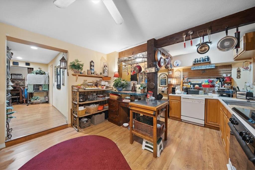 Sebastian, Florida, 32958, United States, 5 Bedrooms Bedrooms, ,3 BathroomsBathrooms,Residential,For Sale,1867673