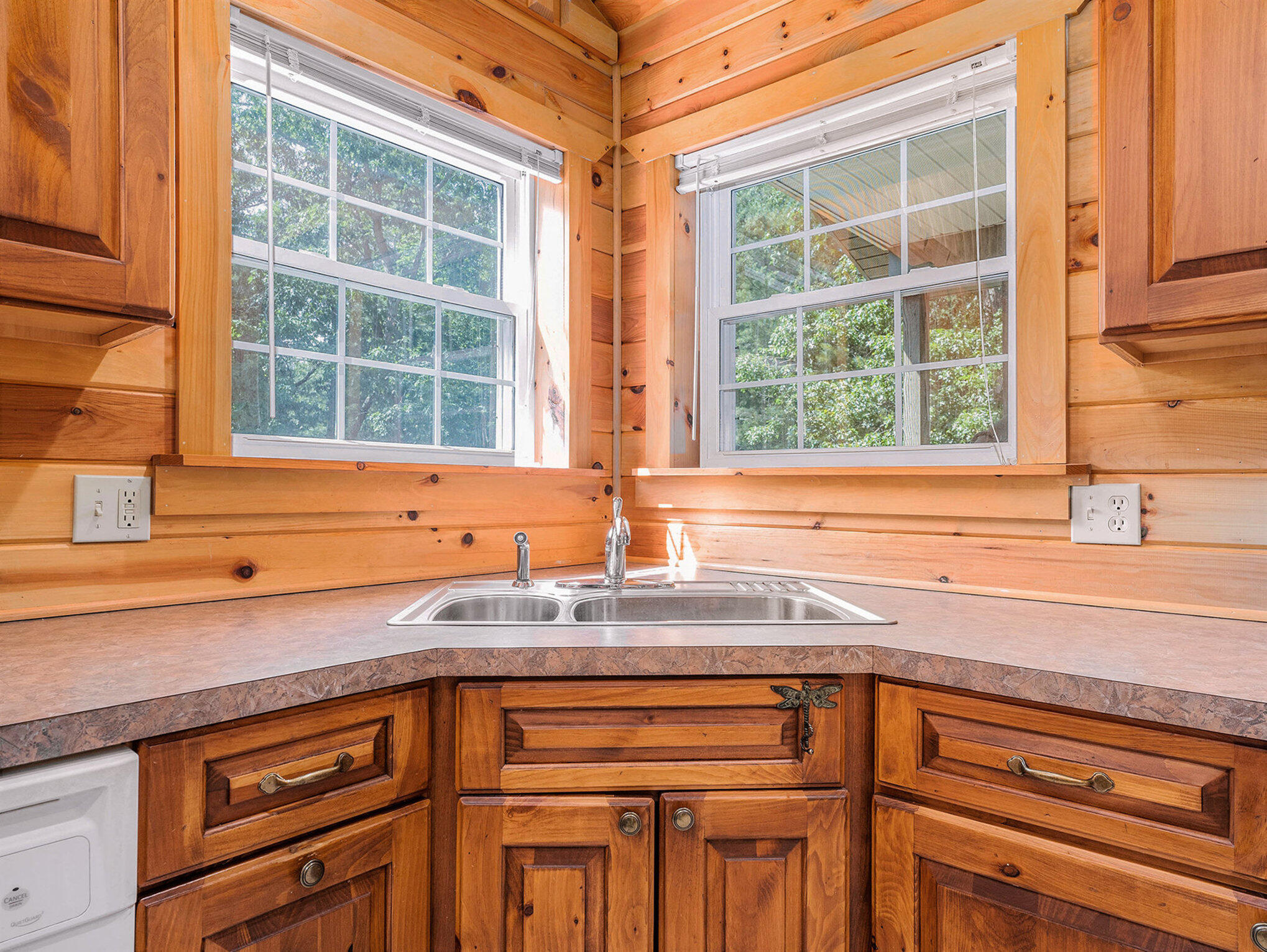 Manistee, Michigan, 49660, United States, 2 Bedrooms Bedrooms, ,2 BathroomsBathrooms,Residential,For Sale,1896192