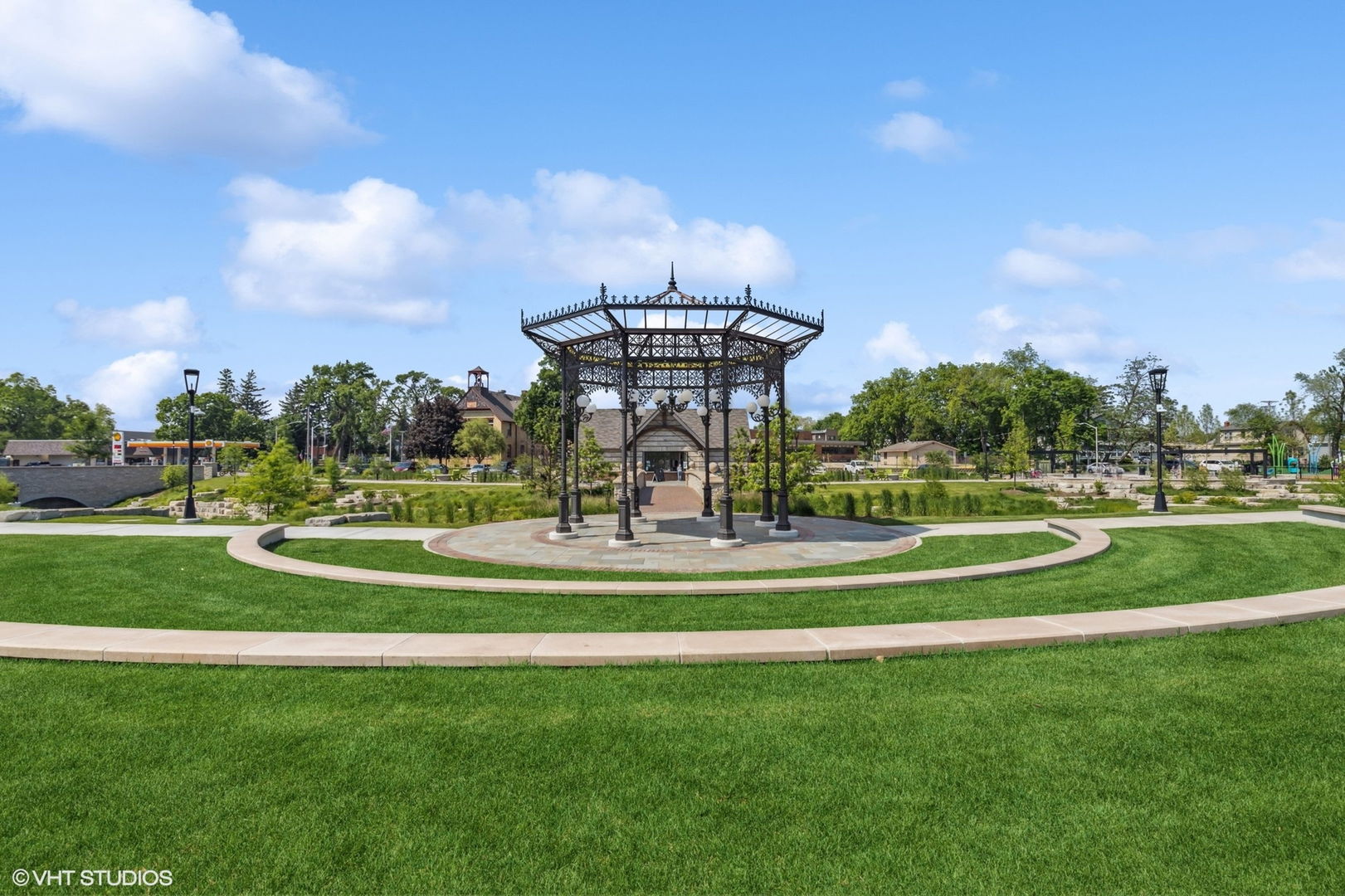 Antioch, Illinois, 60002, United States, 4 Bedrooms Bedrooms, ,4 BathroomsBathrooms,Residential,For Sale,1988029