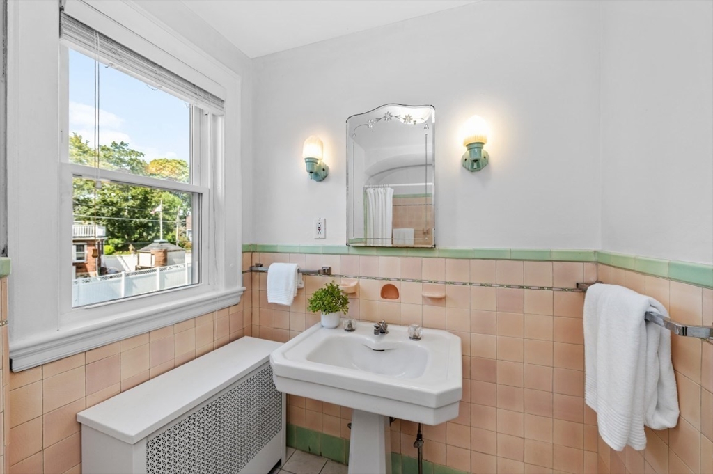 Medford, Massachusetts, 02155, United States, 4 Bedrooms Bedrooms, ,4 BathroomsBathrooms,Residential,For Sale,1939747