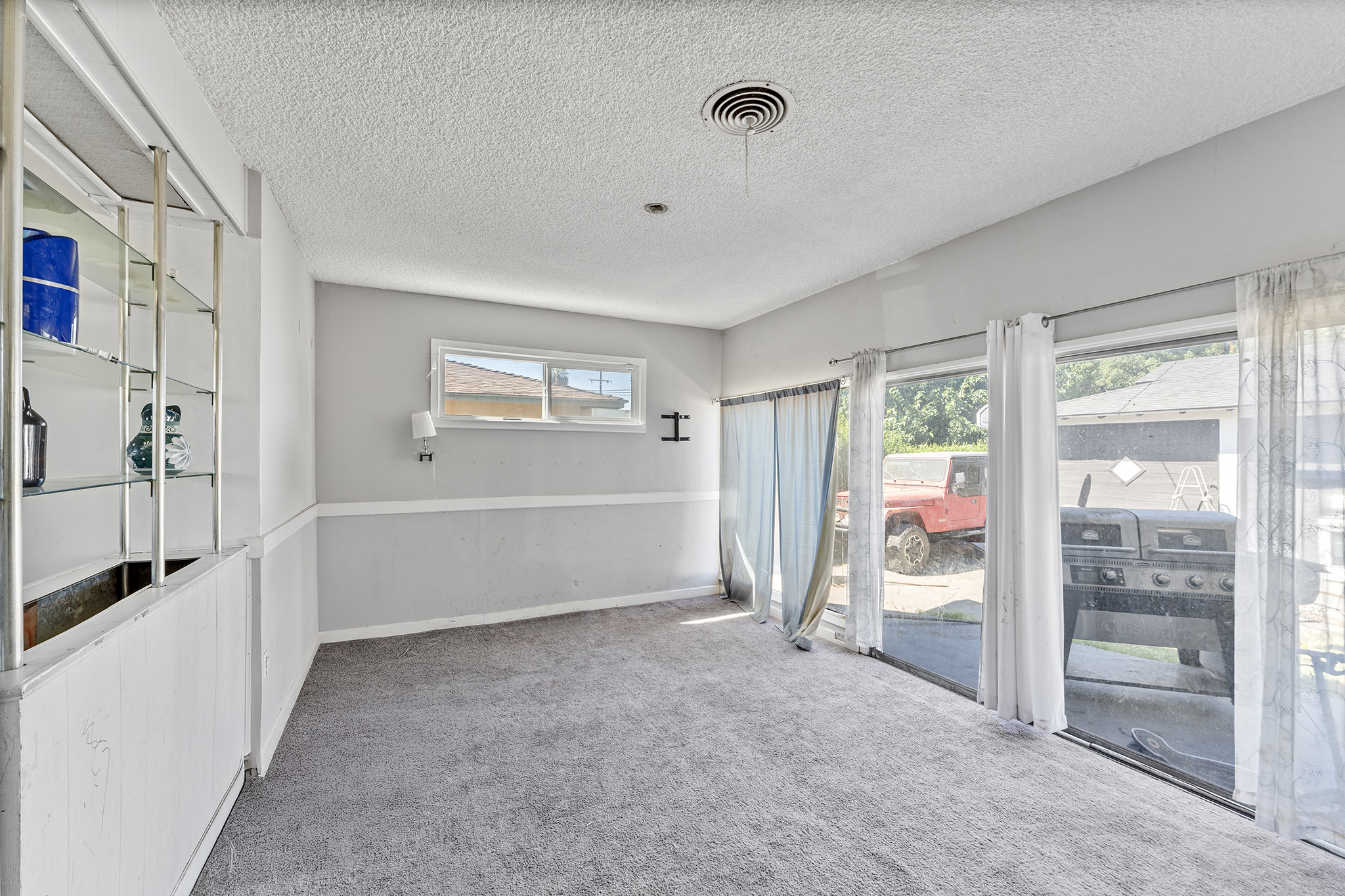 San Bernardino, California, 92404, United States, 4 Bedrooms Bedrooms, ,2 BathroomsBathrooms,Residential,For Sale,1934964