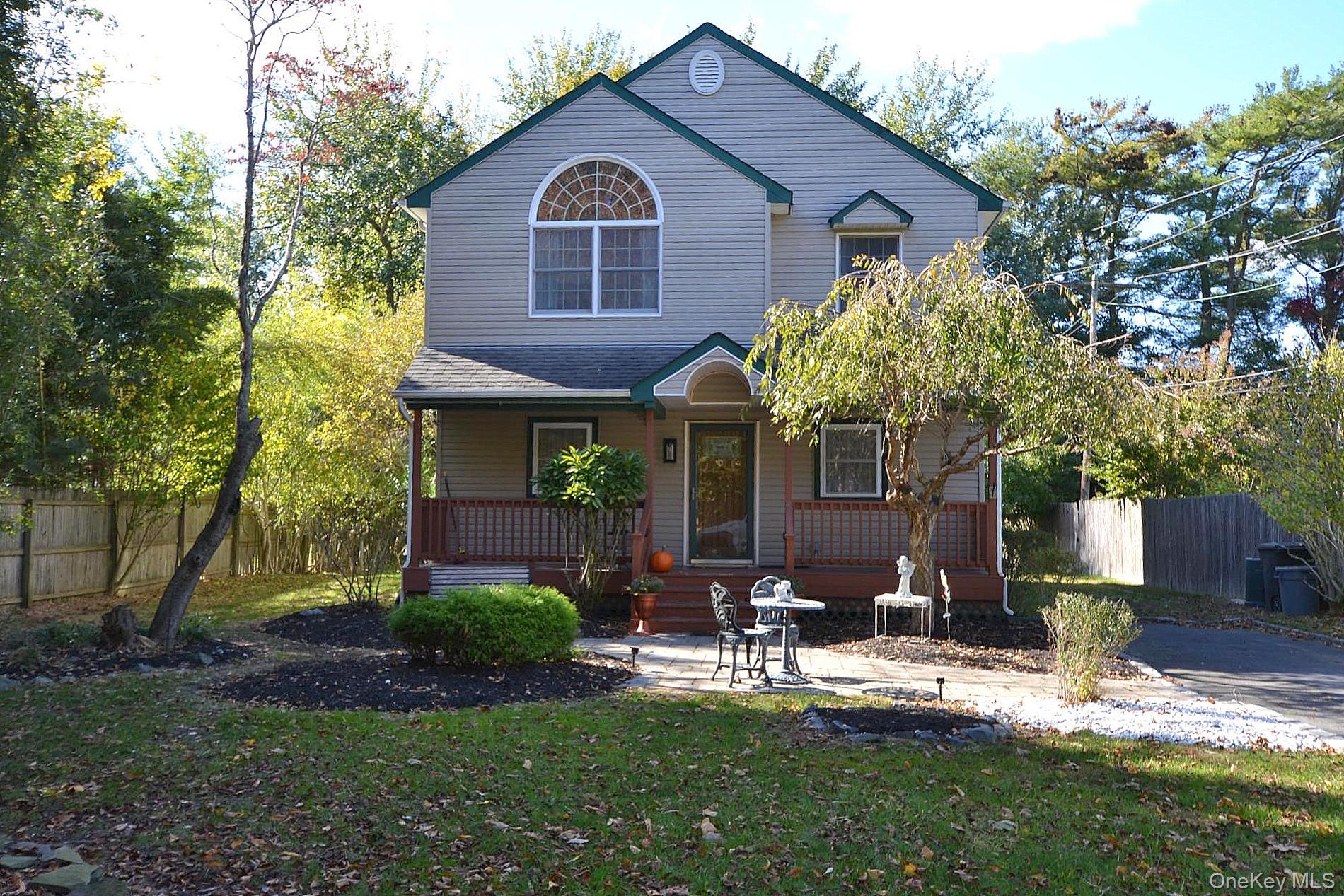 Patchogue, New York, 11772, United States, 3 Bedrooms Bedrooms, ,2 BathroomsBathrooms,Residential,For Sale,1972957