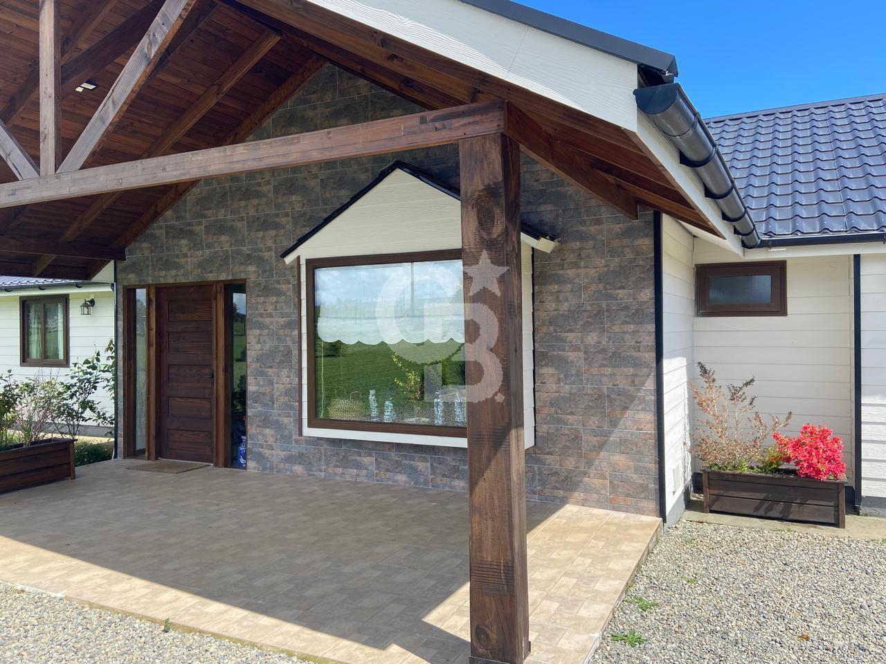 Puerto Varas, Chile, 4 Bedrooms Bedrooms, ,3 BathroomsBathrooms,Residential,For Sale,1968021