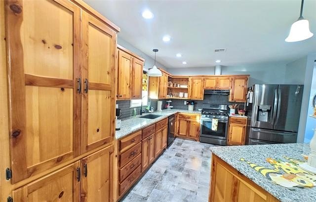 Tahlequah, Oklahoma, 74464, United States, 2 Bedrooms Bedrooms, ,2 BathroomsBathrooms,Residential,For Sale,1977801