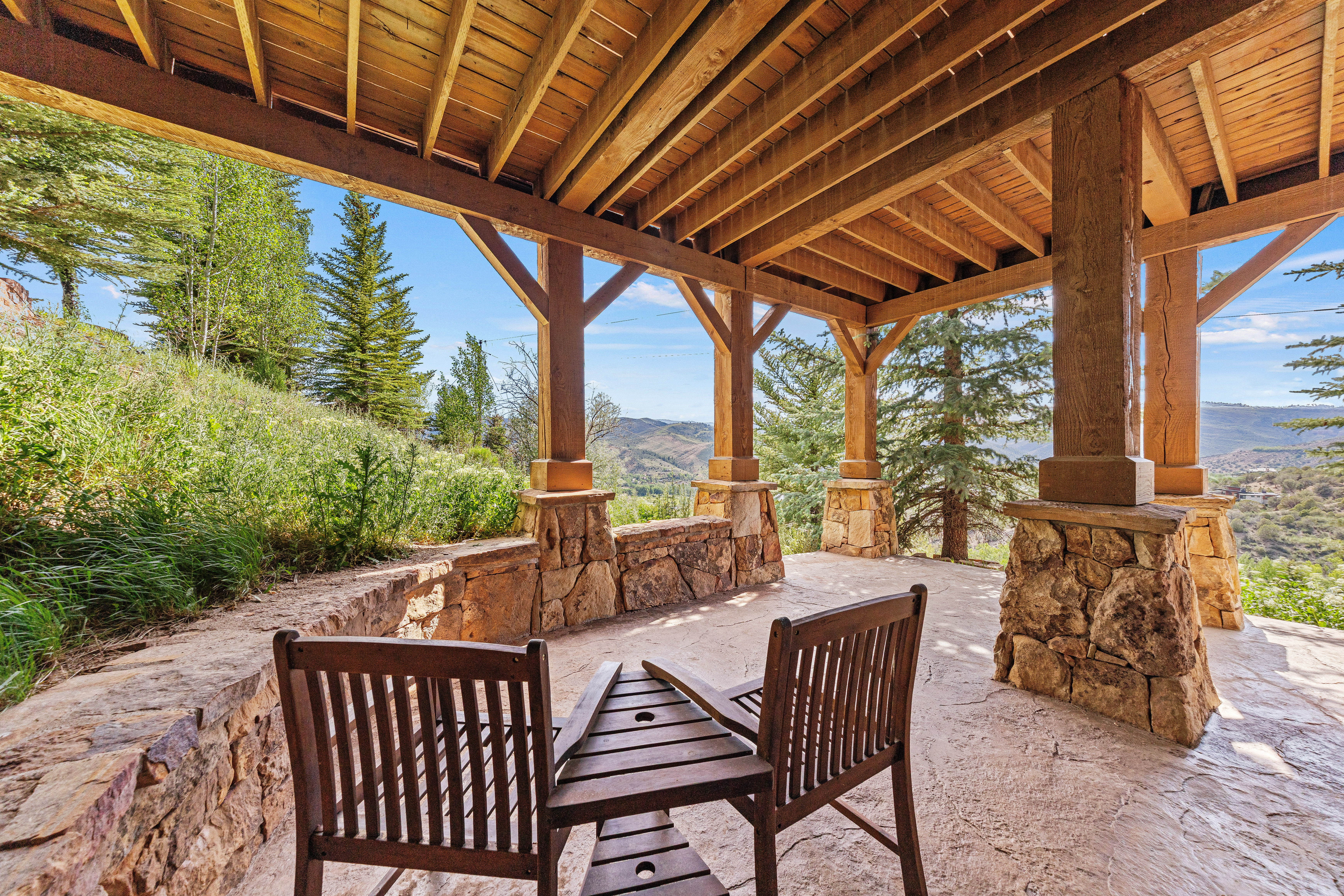  Exceptional Mountain Estate Offering Breathtaking Views - 物件實景