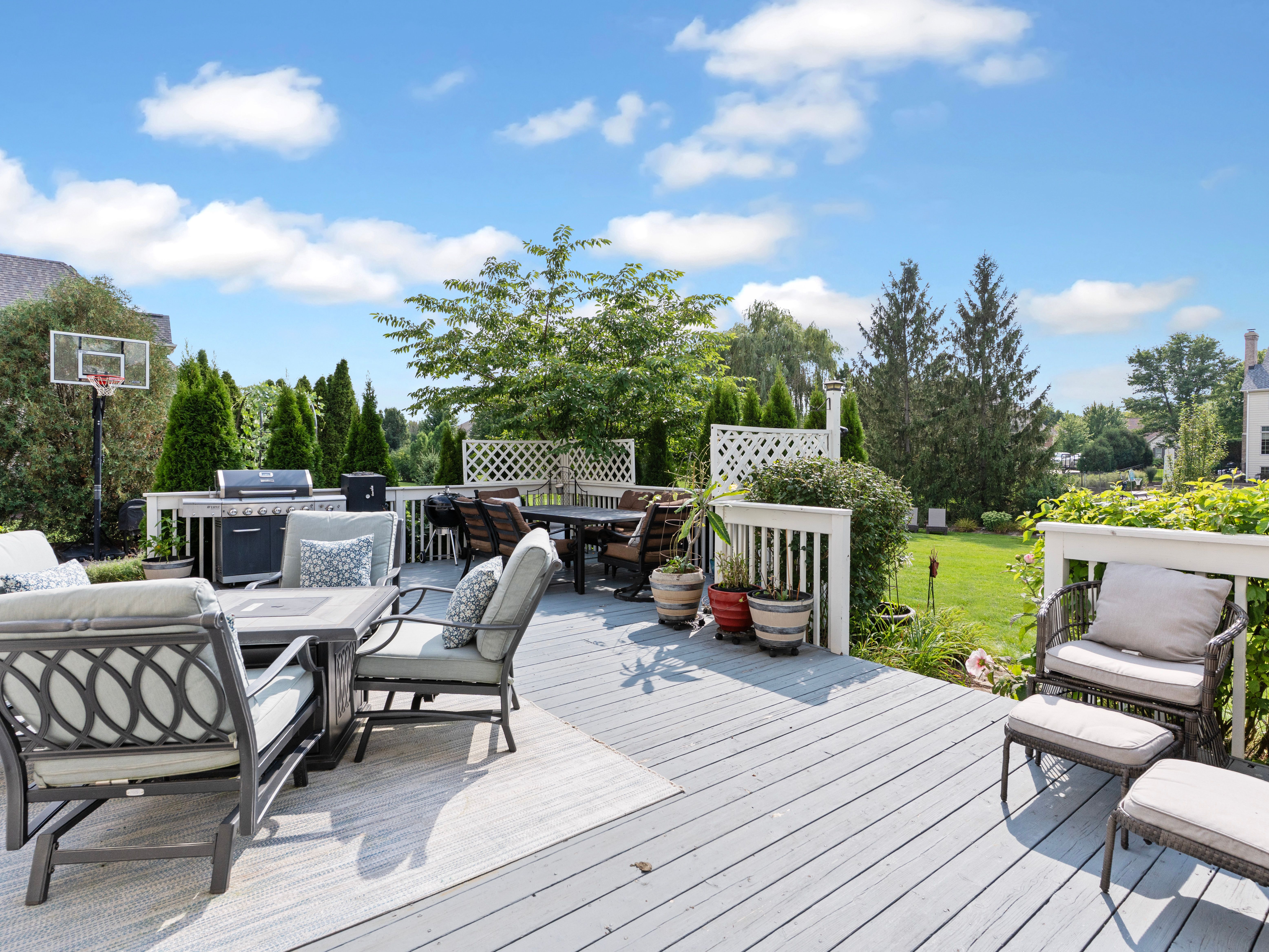 Welcome To An Exceptional Custom Home - 物件實景