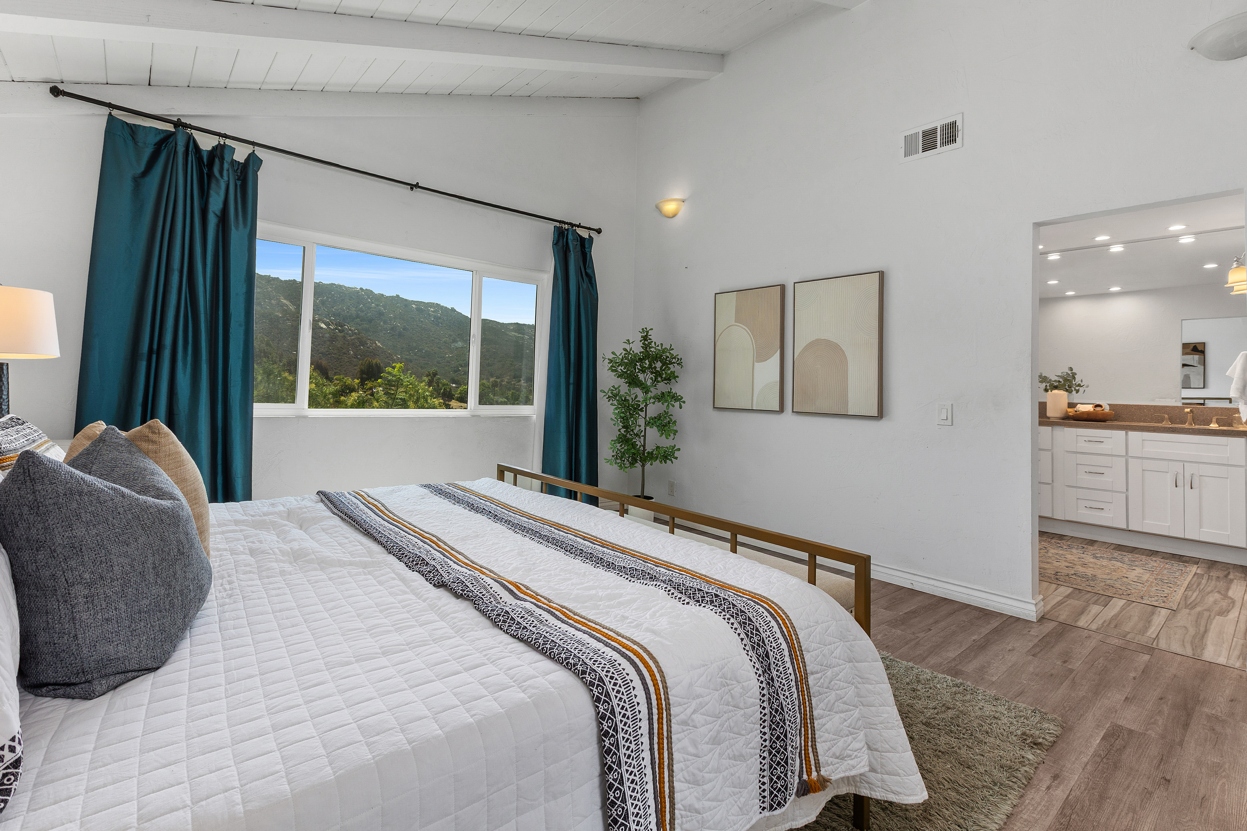  25950 Kaywood Drive, Escondido, CA 92026 - 物件實景