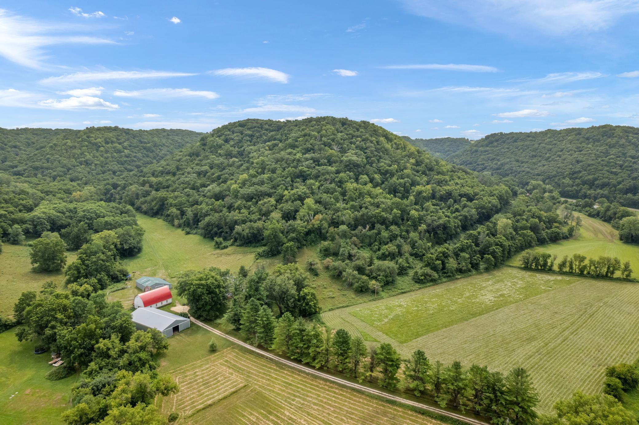 Winona, Minnesota, 55987, United States, 5 Bedrooms Bedrooms, ,2 BathroomsBathrooms,Residential,For Sale,2005788